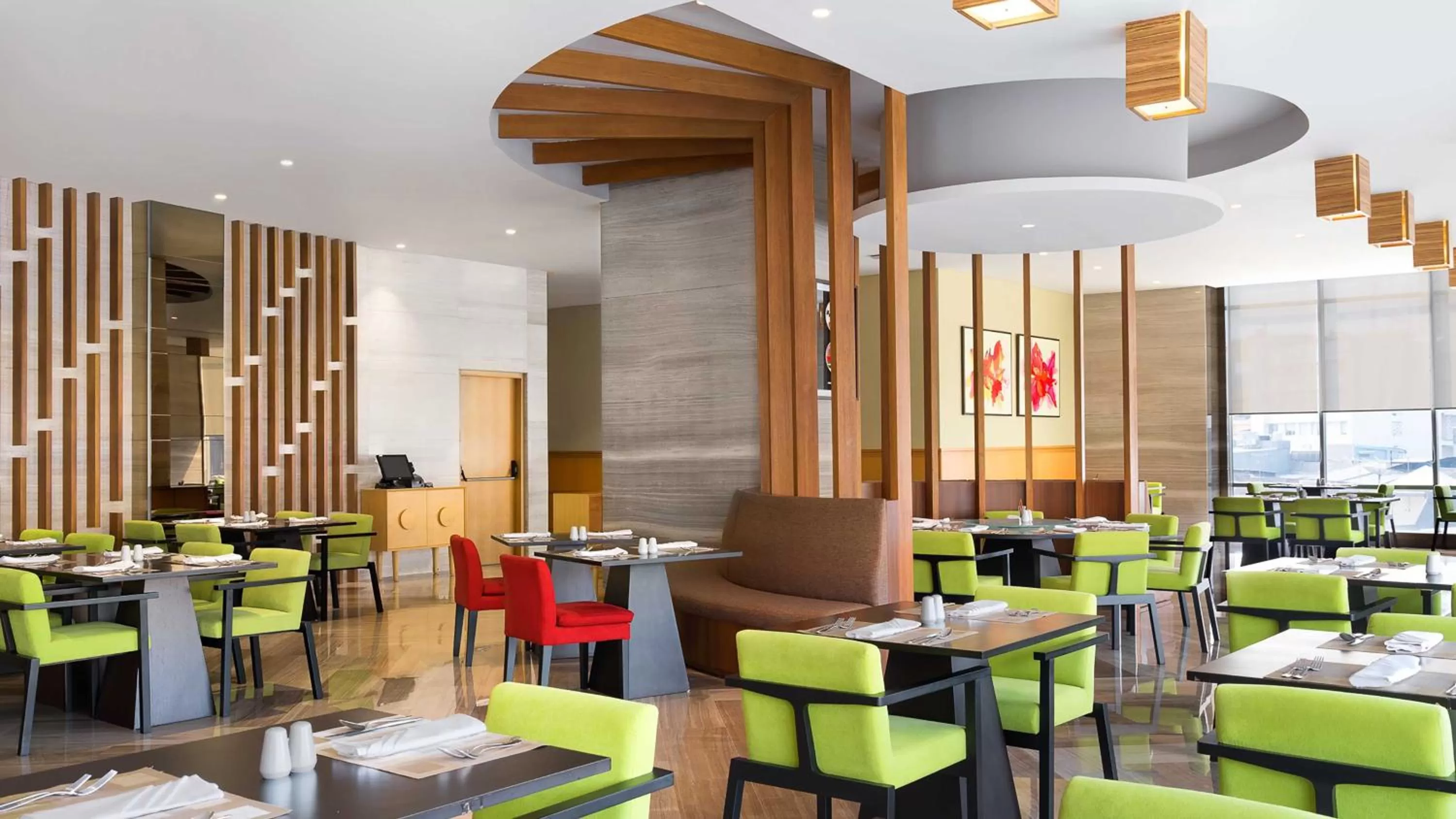 Restaurant/places to eat in Holiday Inn & Suites Jakarta Gajah Mada by IHG