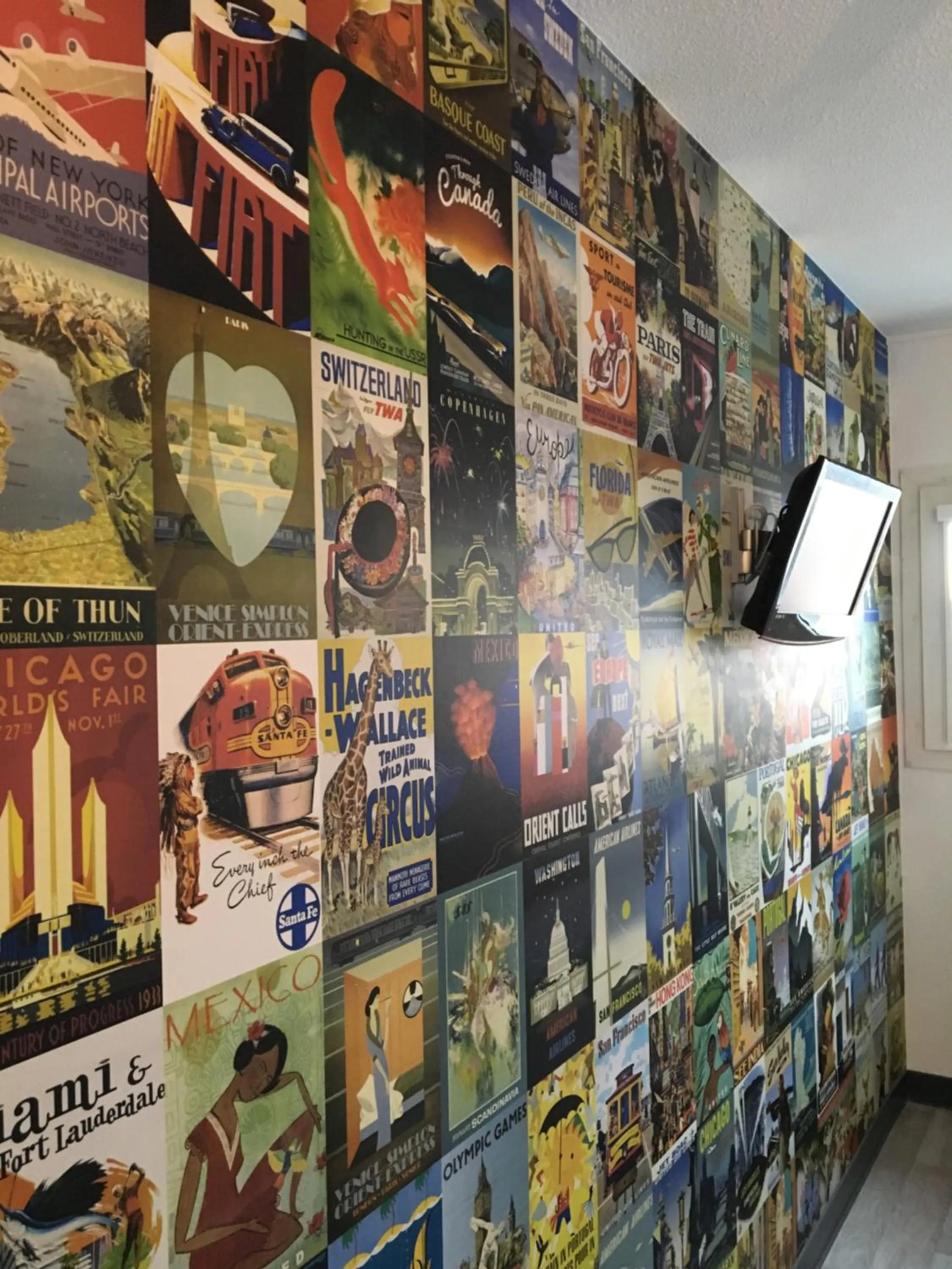 TV and multimedia in hôtel F1 Strasbourg Sud La Vigie