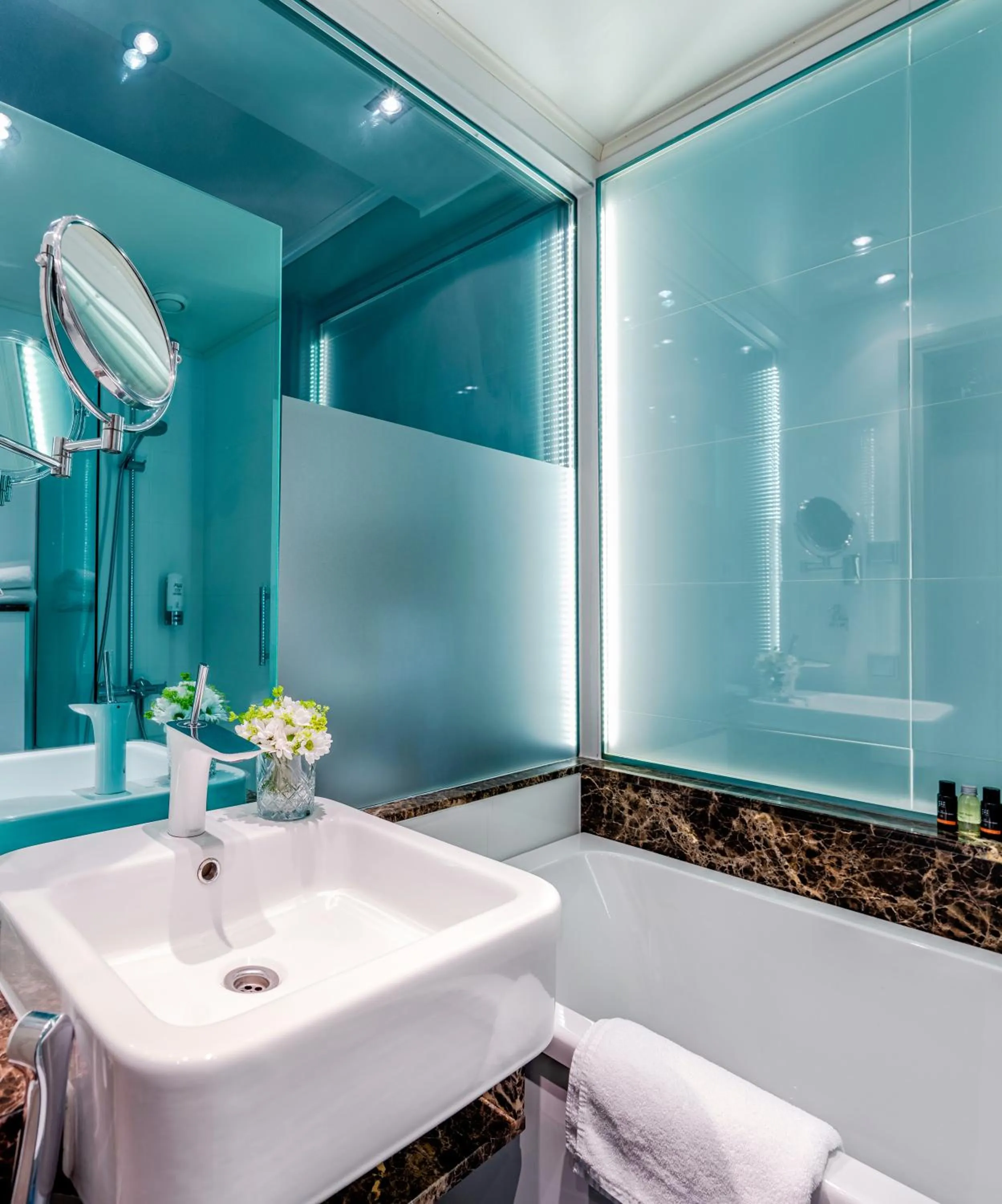 Bathroom in Arctic City Hotel