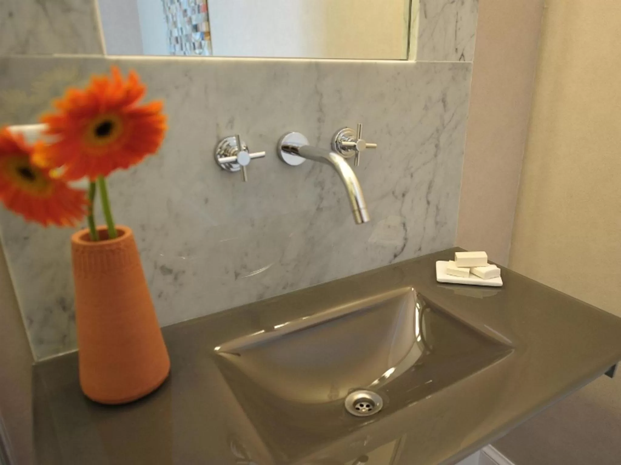 Bathroom in Patios de San Telmo