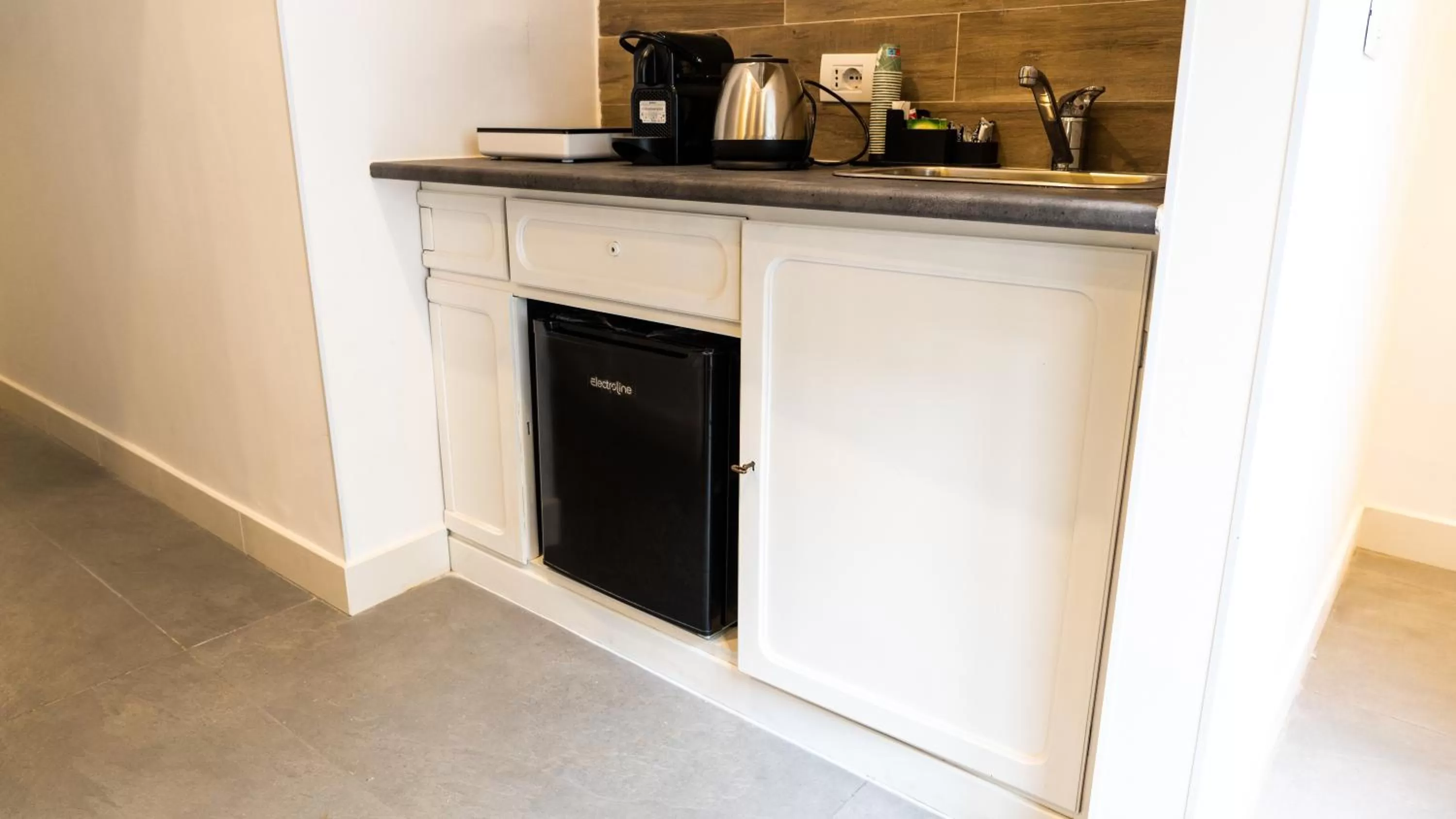 Kitchen or kitchenette, Kitchen/Kitchenette in Real Passeggio di Napoli