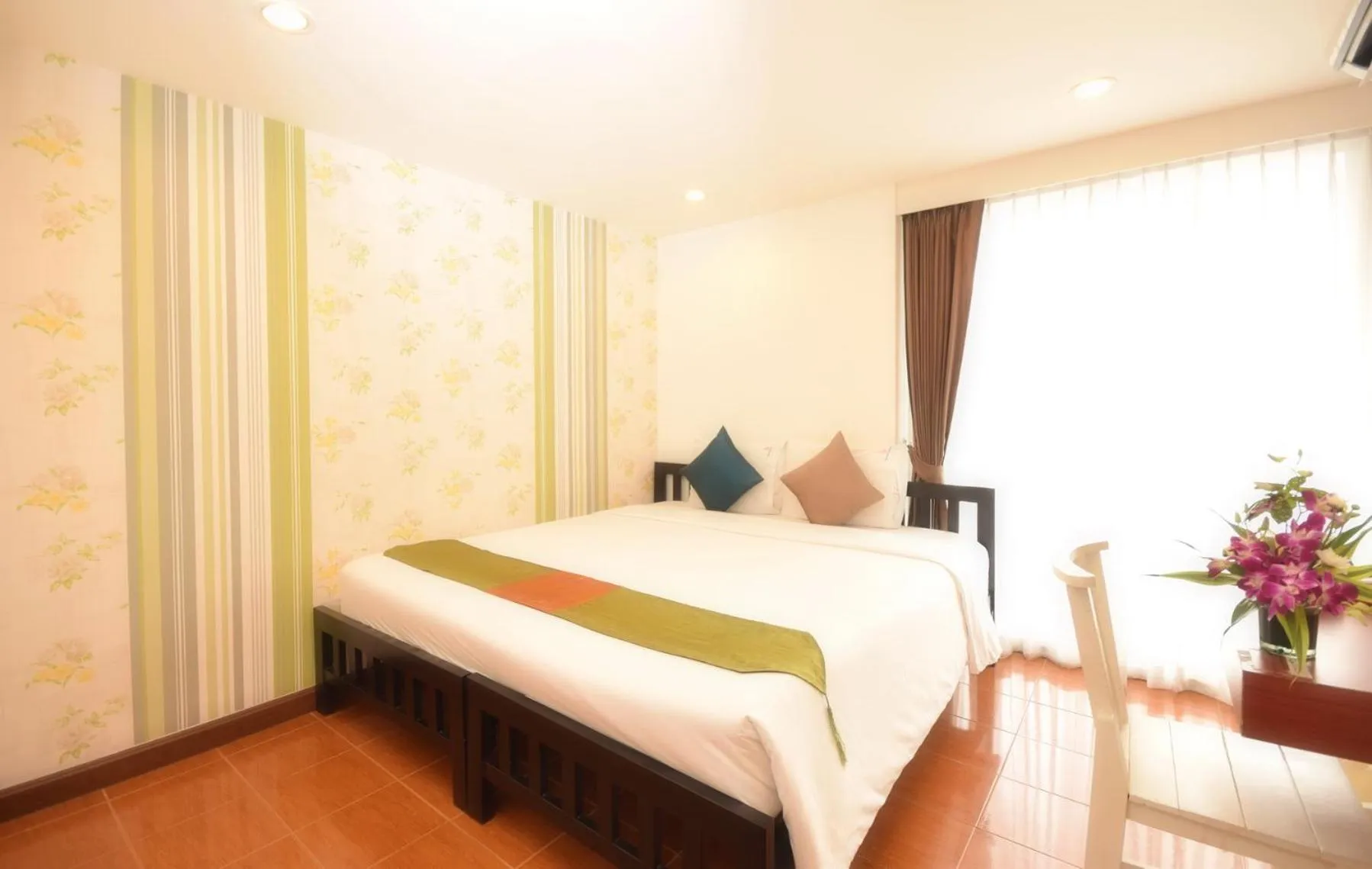 Bed in Blissotel Ratchada