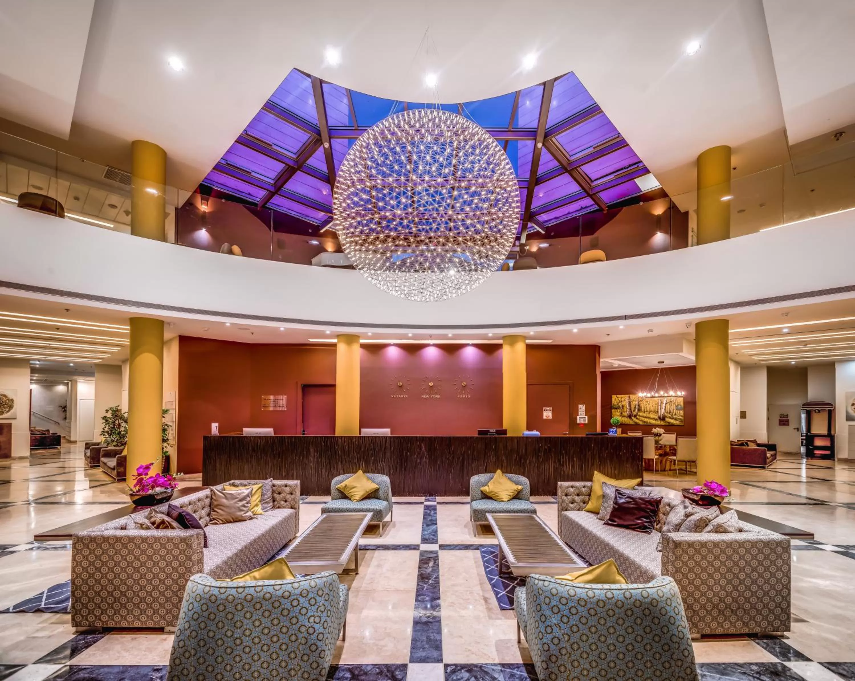Lobby or reception in David's Harp Hotel & Suites Netanya