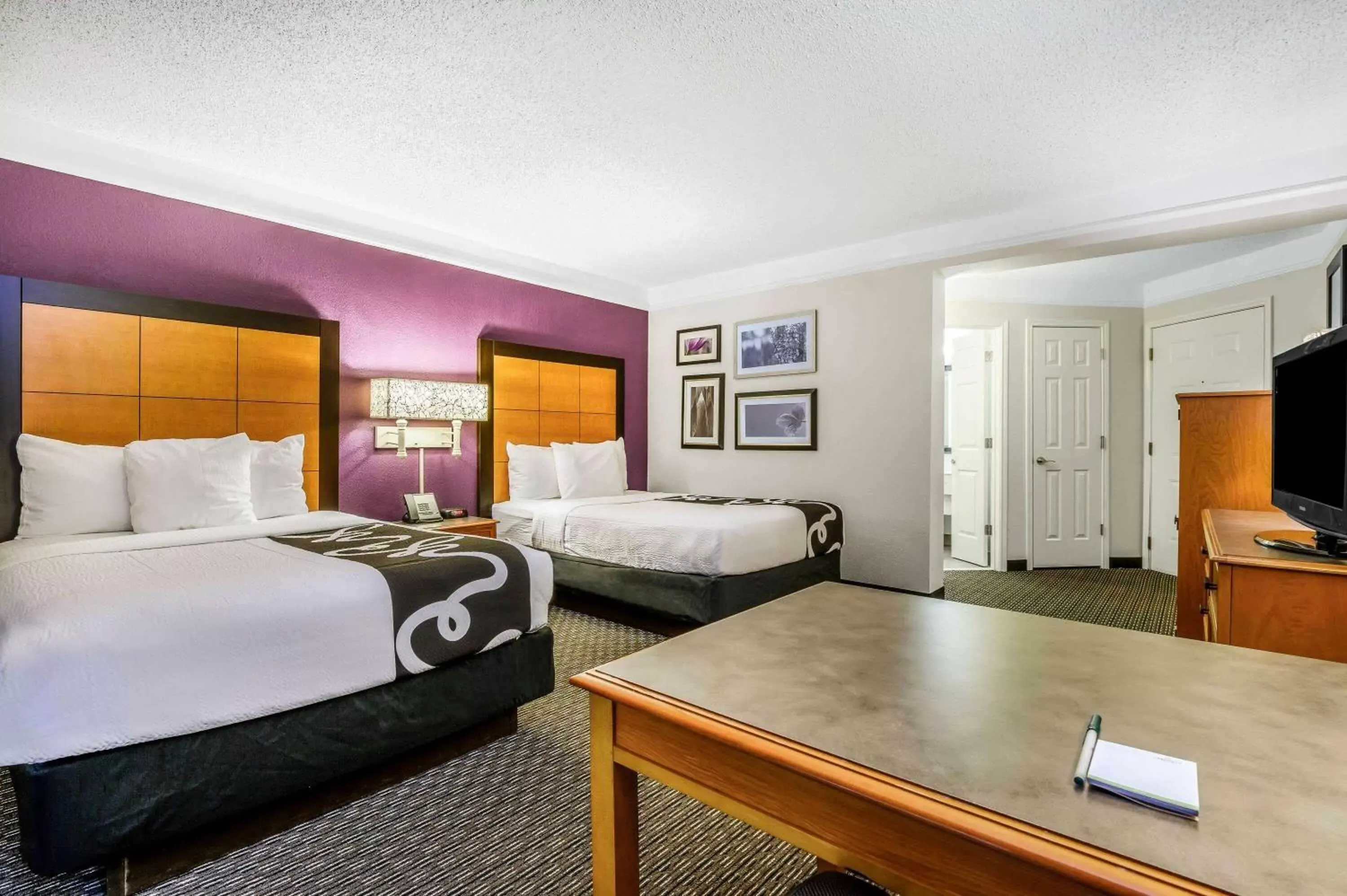 Standard Room with Two Double Beds in La Quinta by Wyndham Myrtle Beach Broadway Area Standard Room with Two Double Beds in La Quinta by Wyndham Myrtle Beach Broadway Area