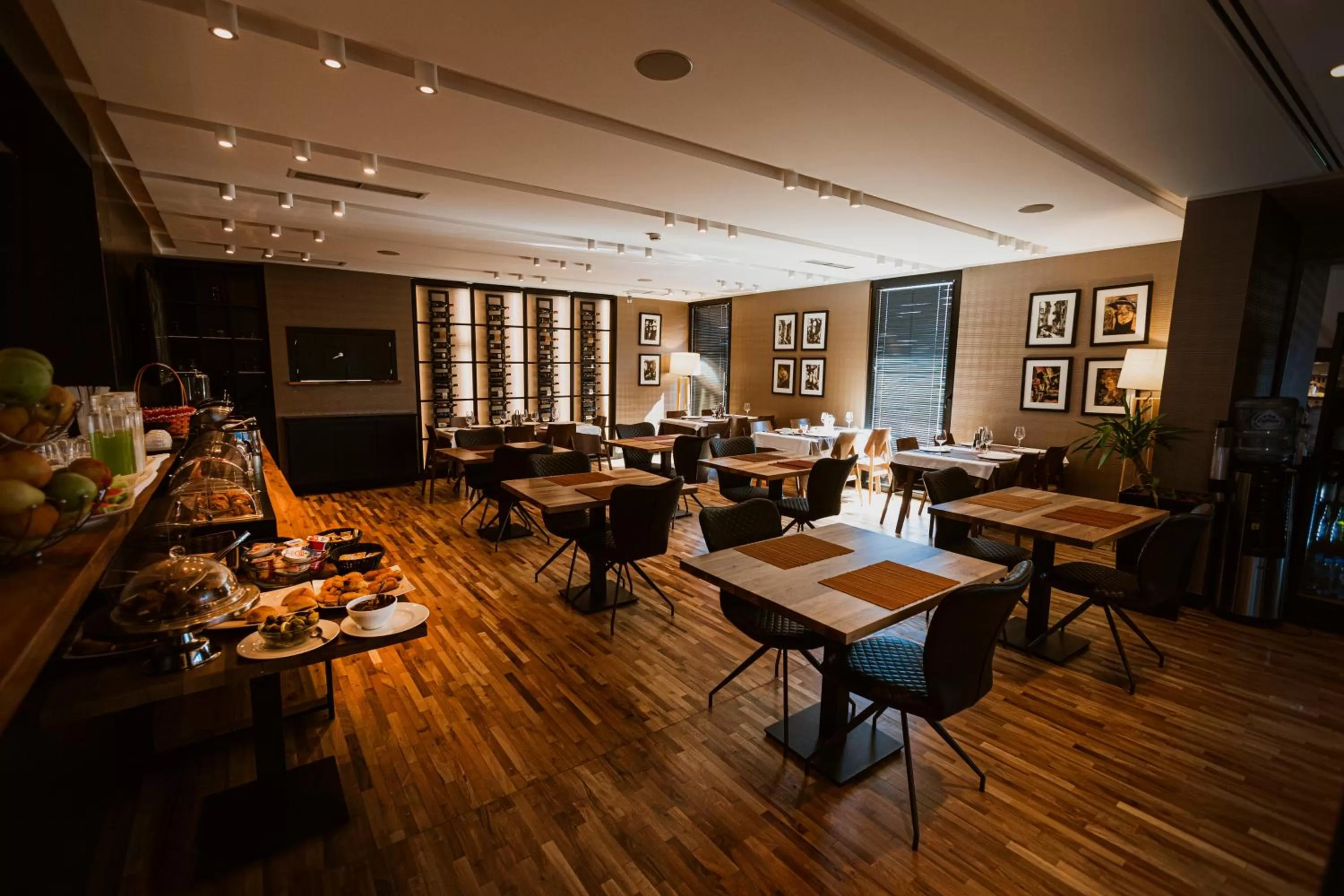 Restaurant/Places to Eat in Privilege Hotel & Spa