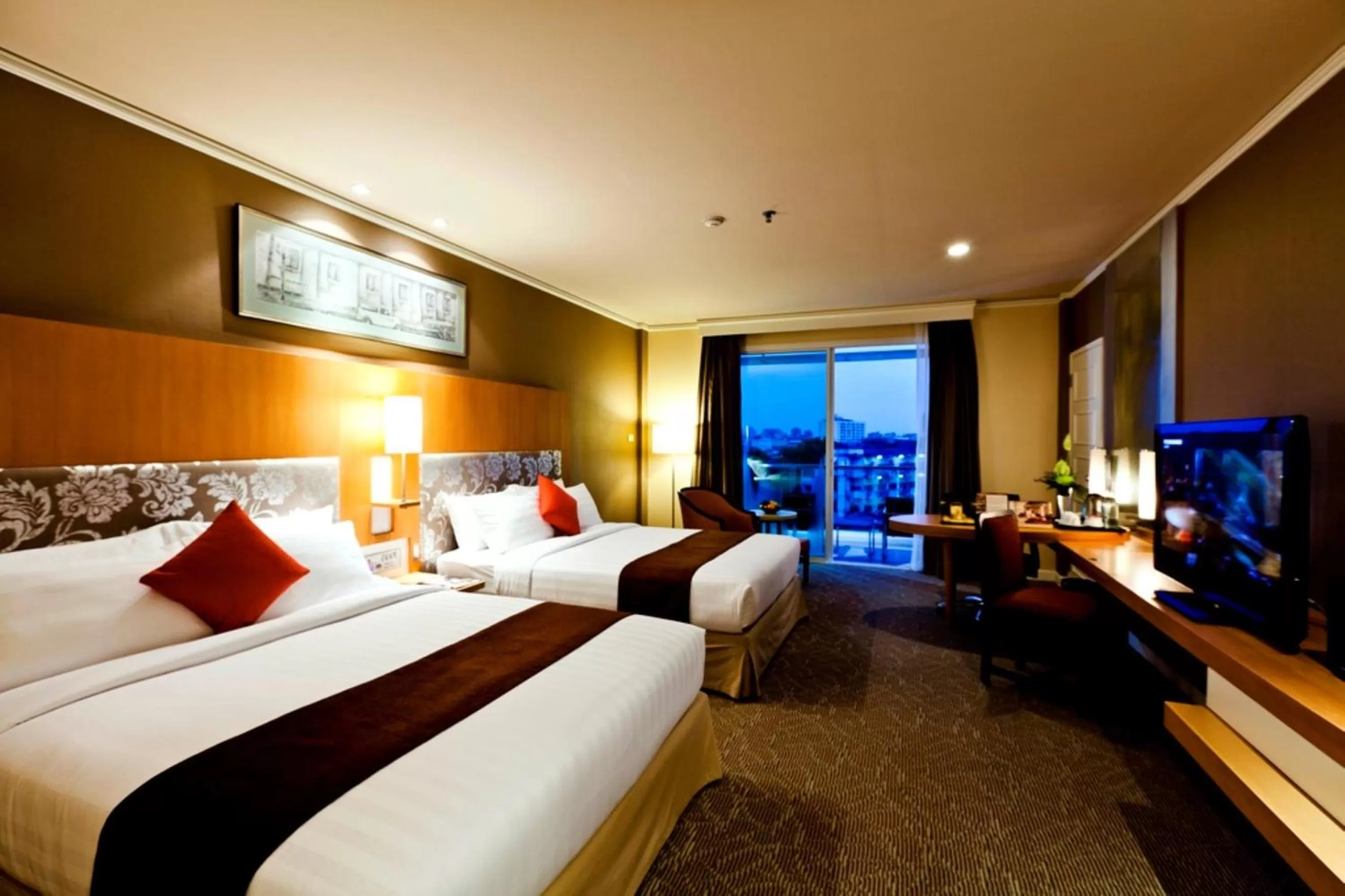 Bed in Royal Princess Larn Luang - SHA Extra Plus