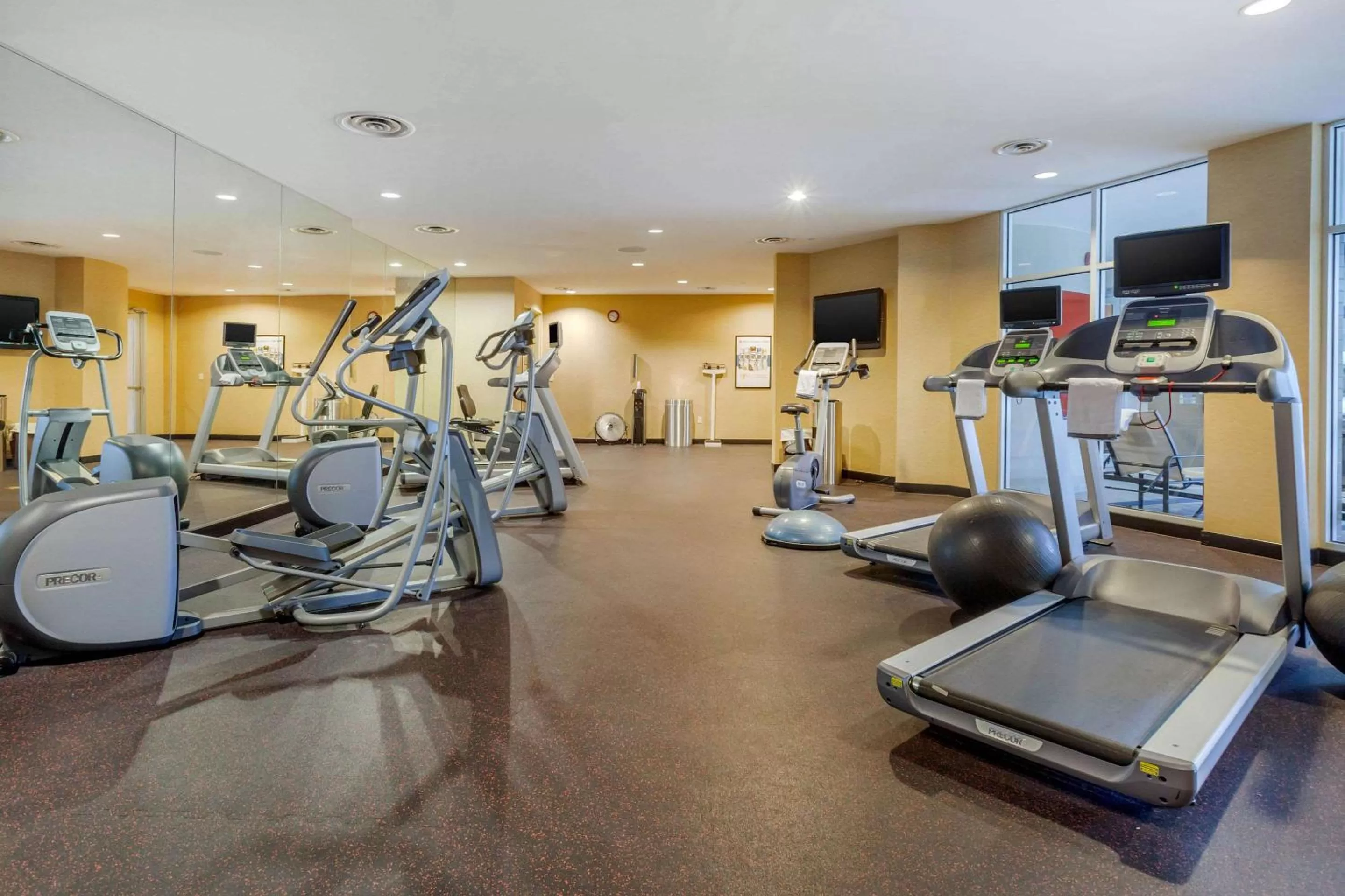 Fitness centre/facilities in Cambria Hotel Ft Collins