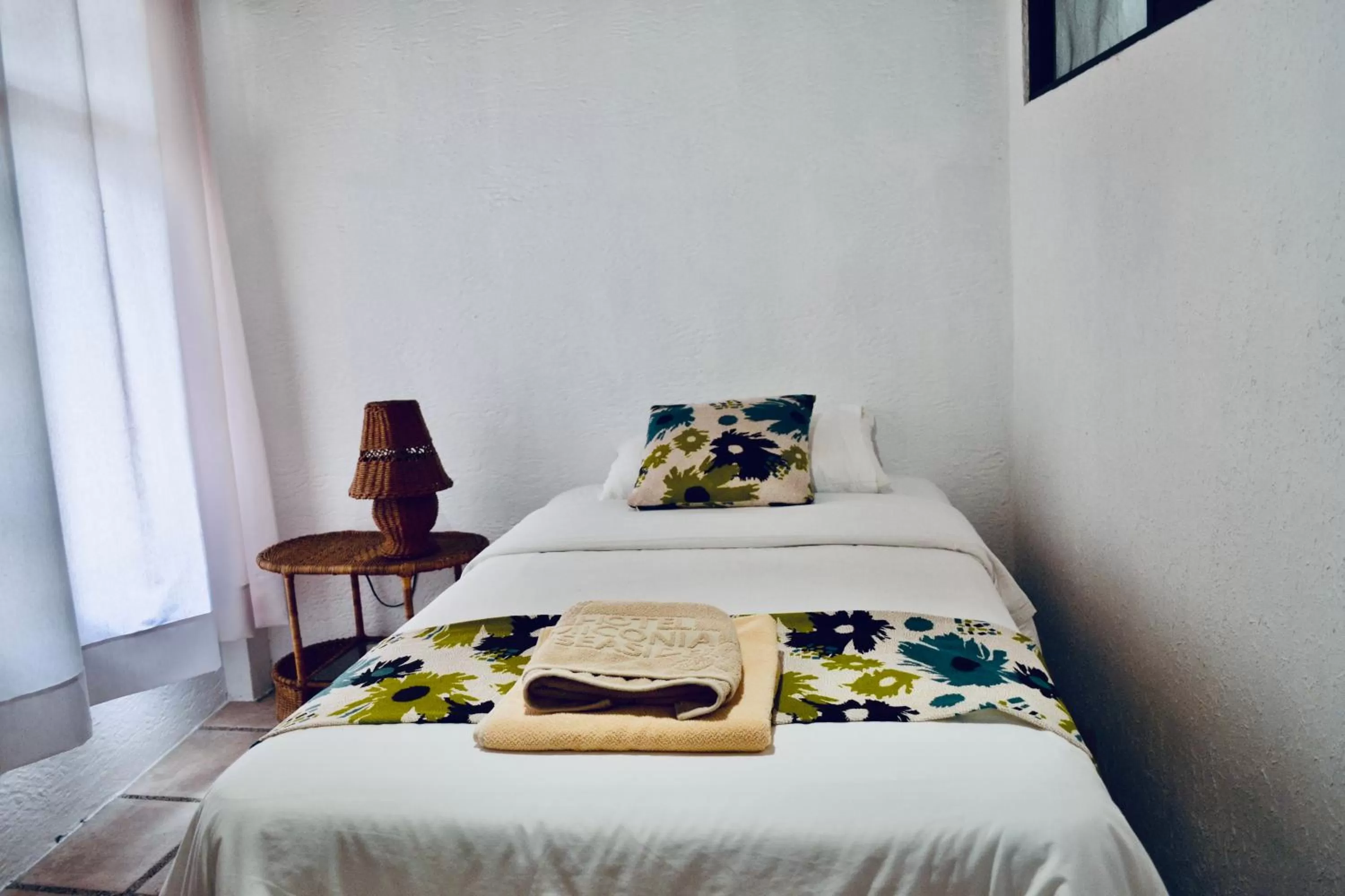 Bed in Hotel Miconia