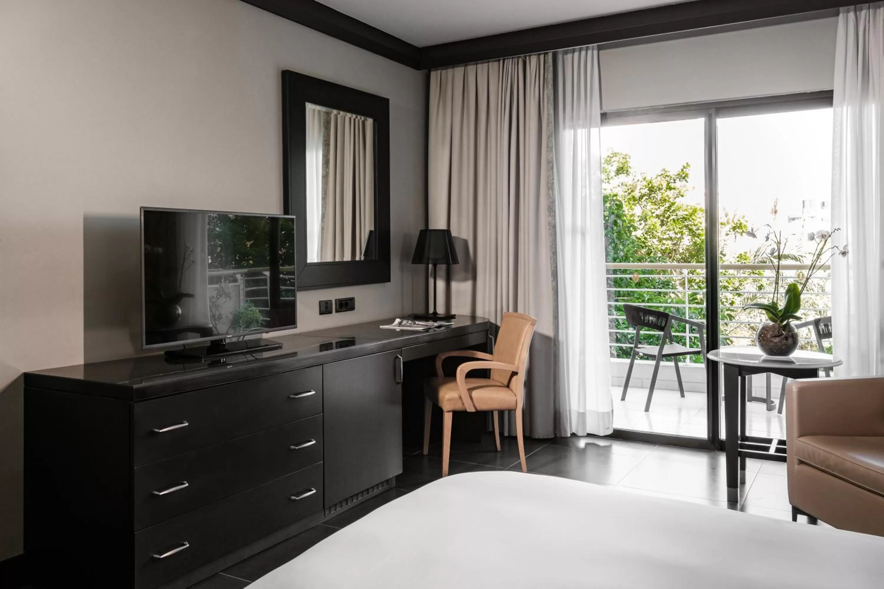 TV and multimedia, Bed in InterContinental Malta by IHG