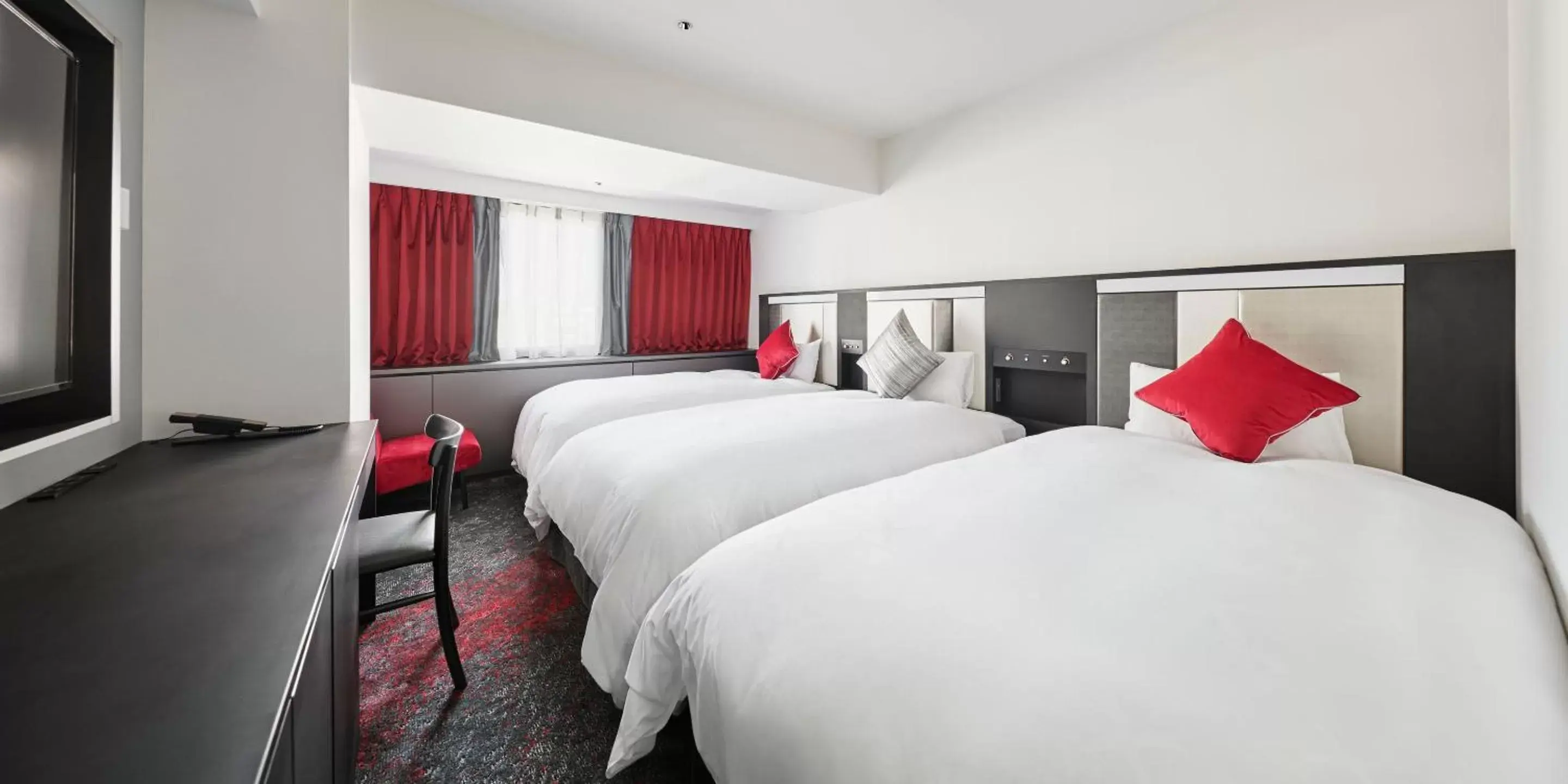 Standard Floor Triple Room - Non-Smoking in Cross Hotel Osaka Standard Floor Triple Room - Non-Smoking in Cross Hotel Osaka