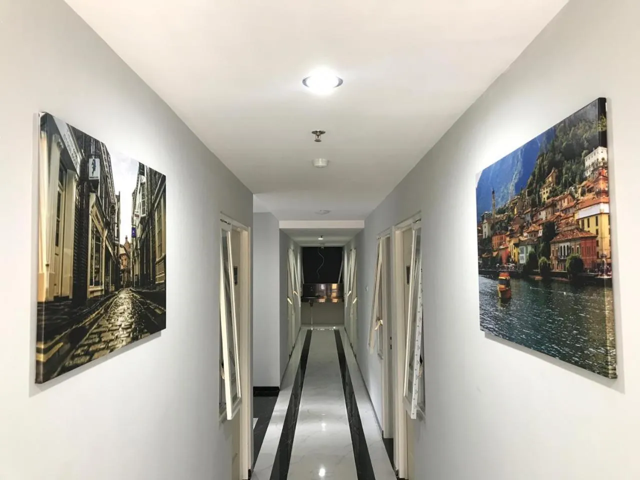 Balcony/Terrace in RedDoorz Plus near Politeknik Negeri Malang