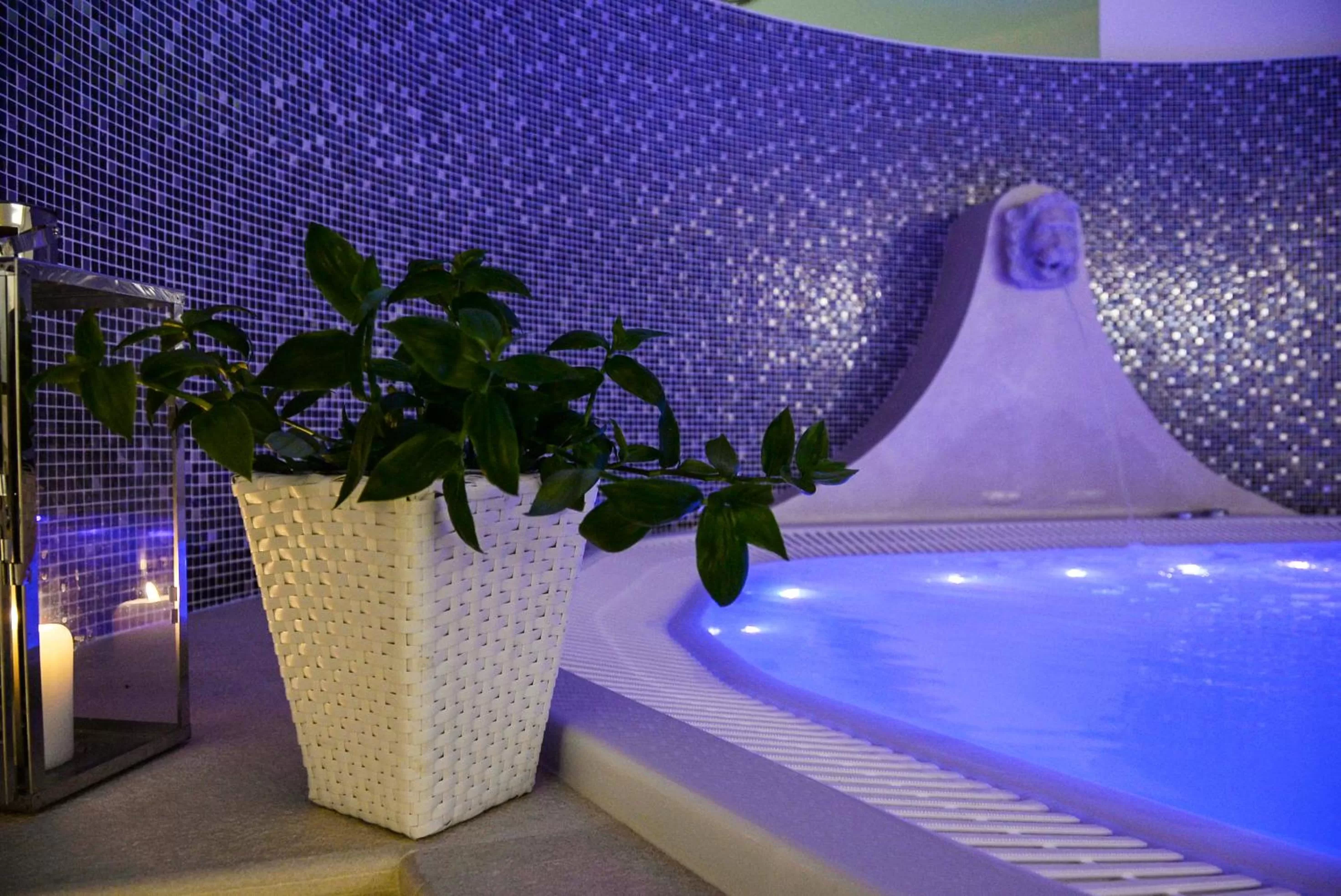Spa and wellness centre/facilities in OSTUNI PALACE - Hotel Bistrot & SPA