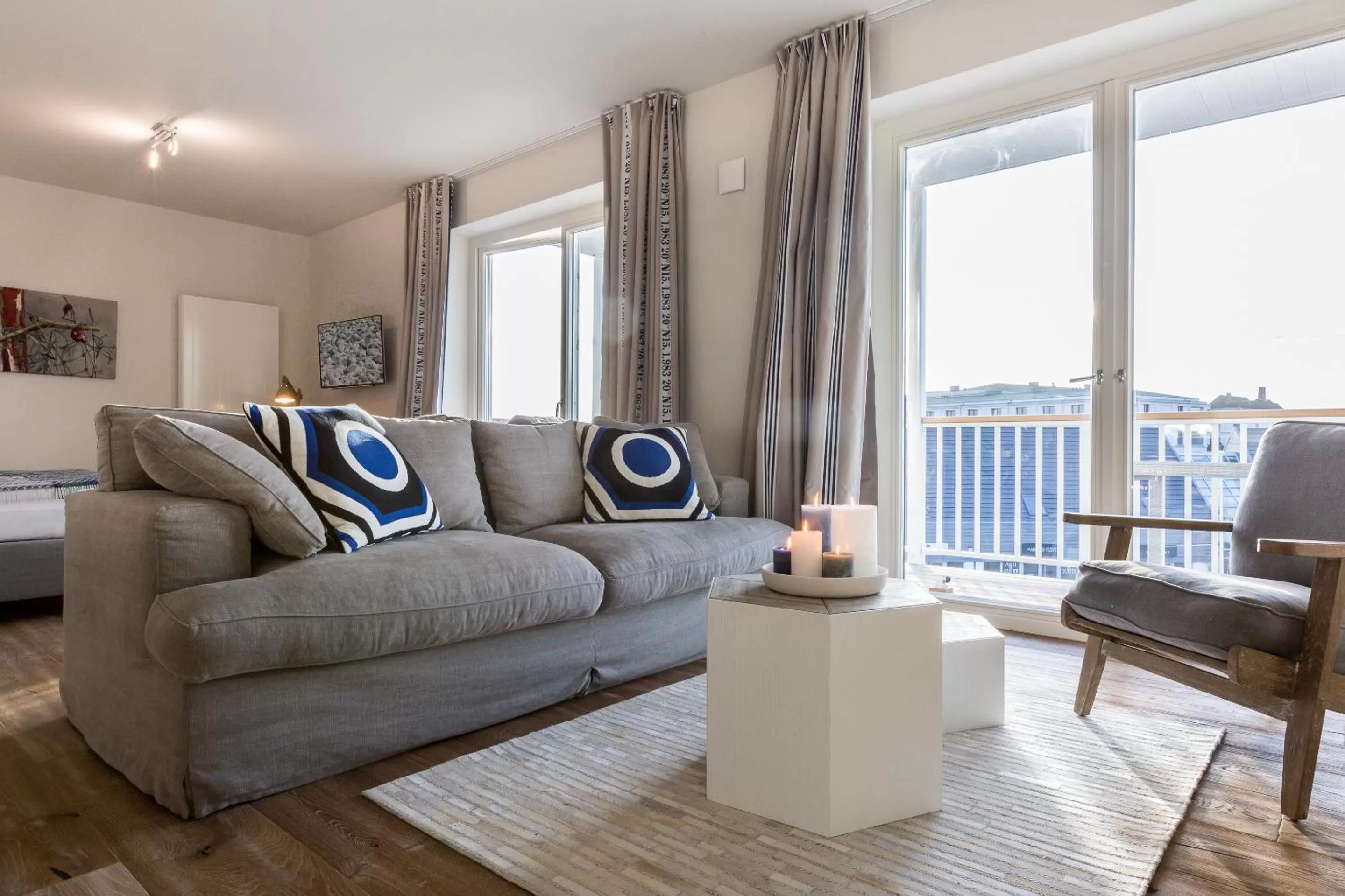 TV and multimedia, Seating Area in Easy Living