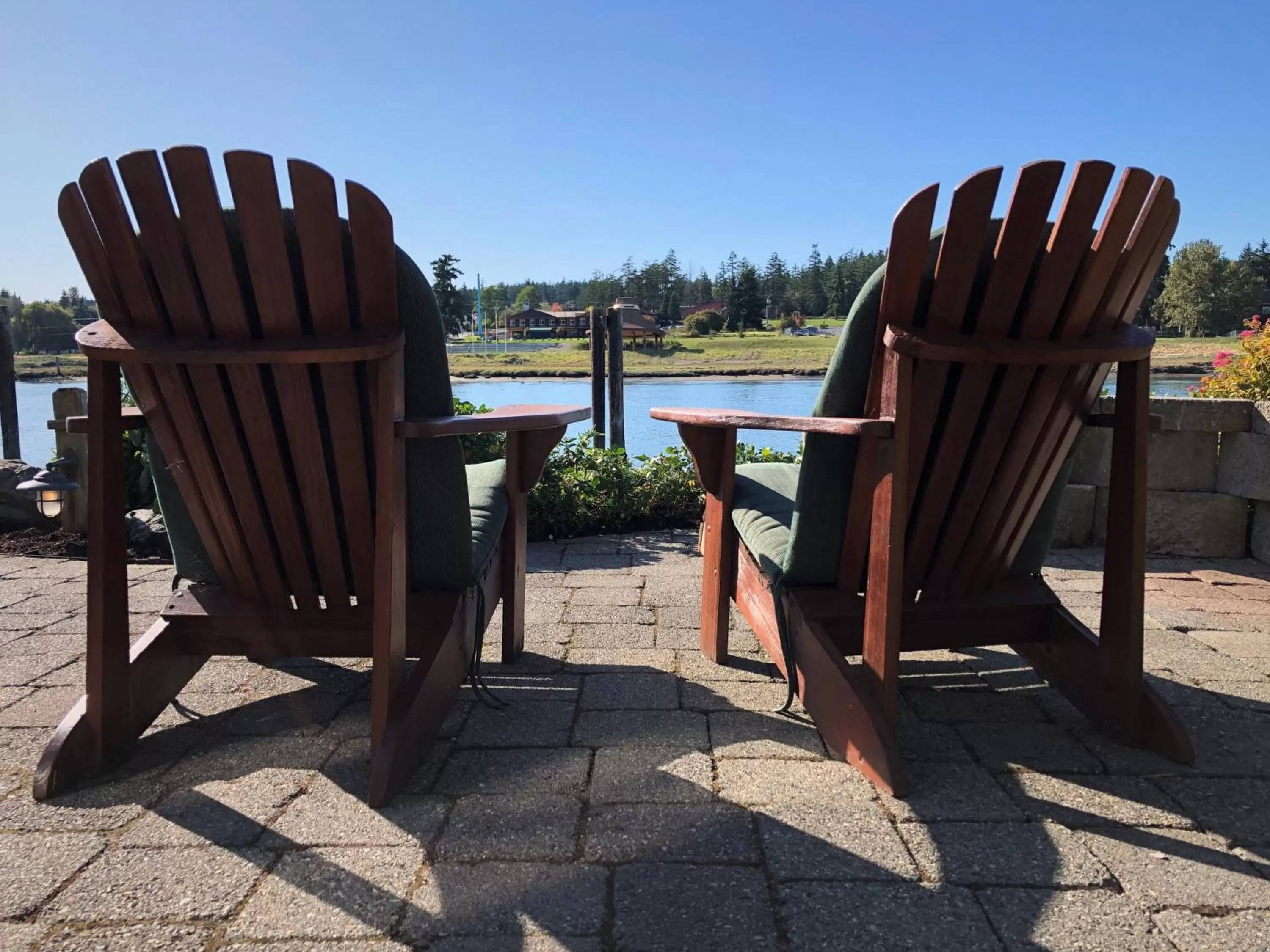 Patio in La Conner Channel Lodge