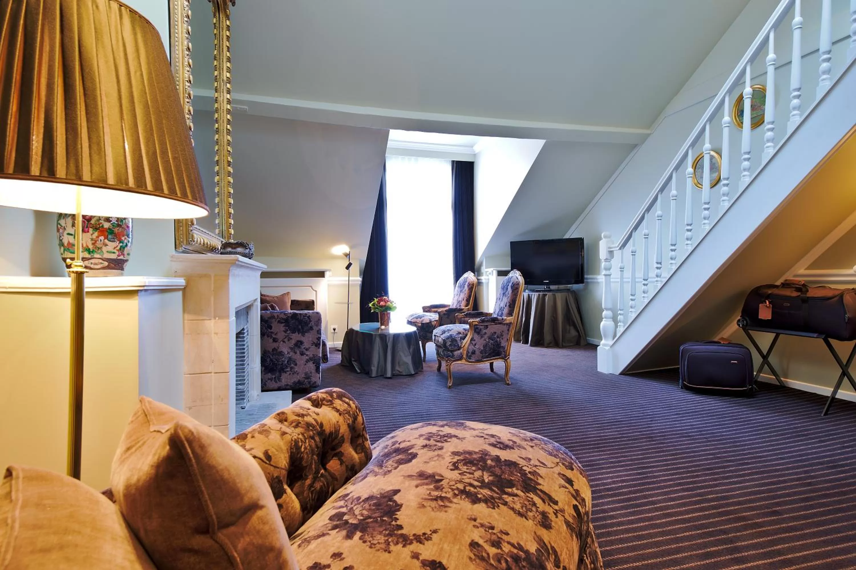 Bed in Hotel Manos Premier