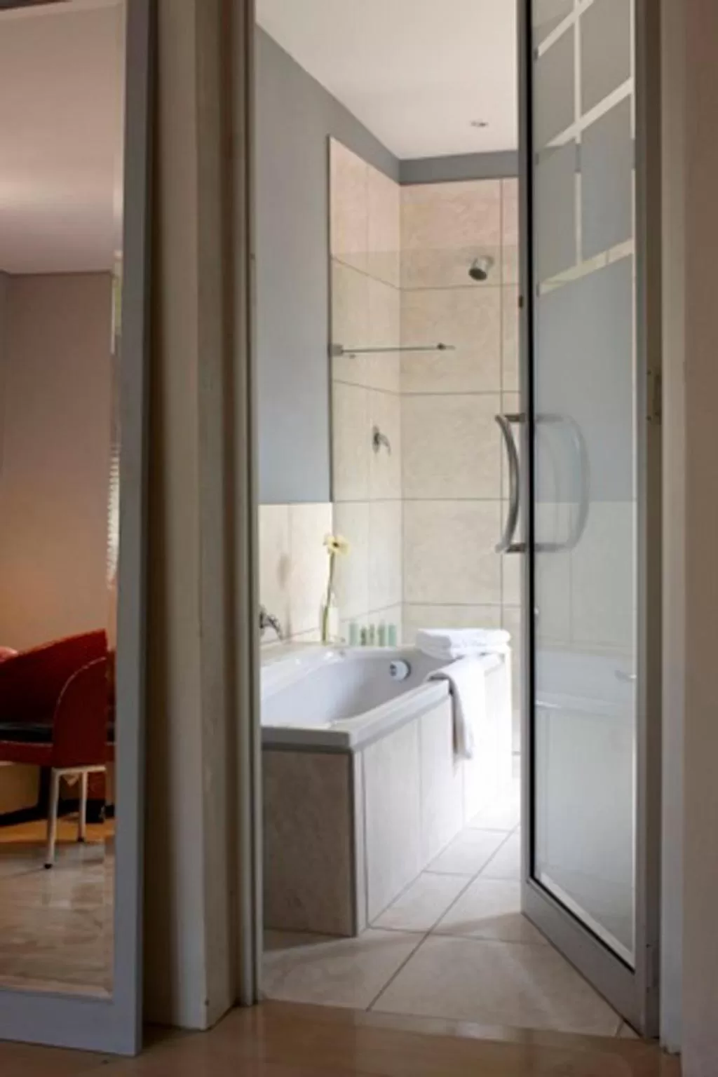 Shower, Bathroom in Craighall Garden Guest House