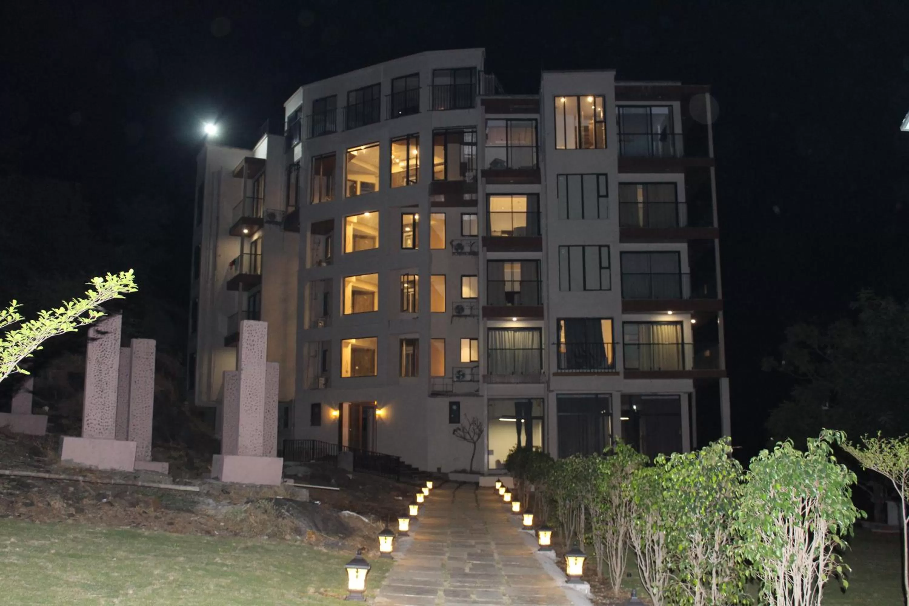 Property Building in Paraiso Resort & Club