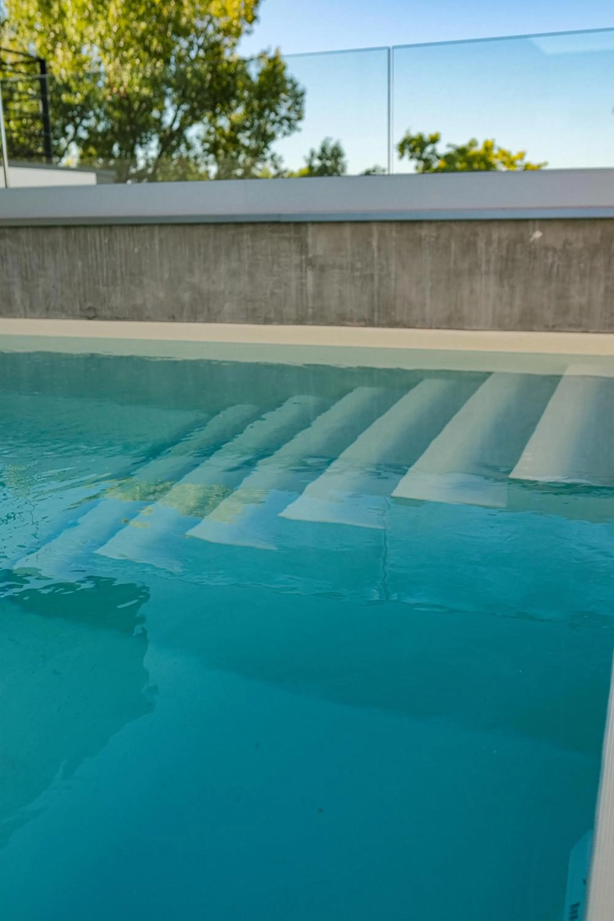 Swimming pool in ibis Styles Bordeaux Lac Bruges