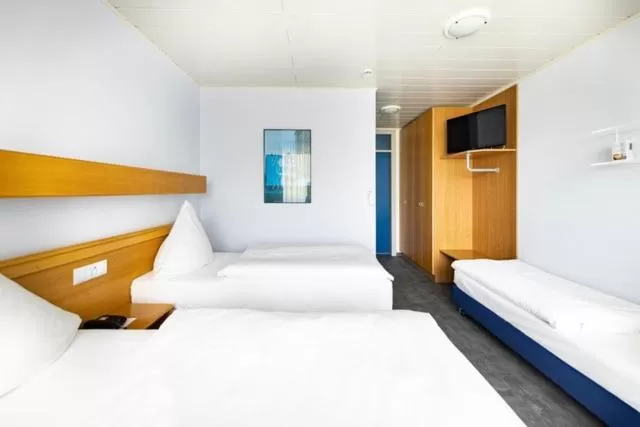 Bed in Hotel ISG Heidelberg