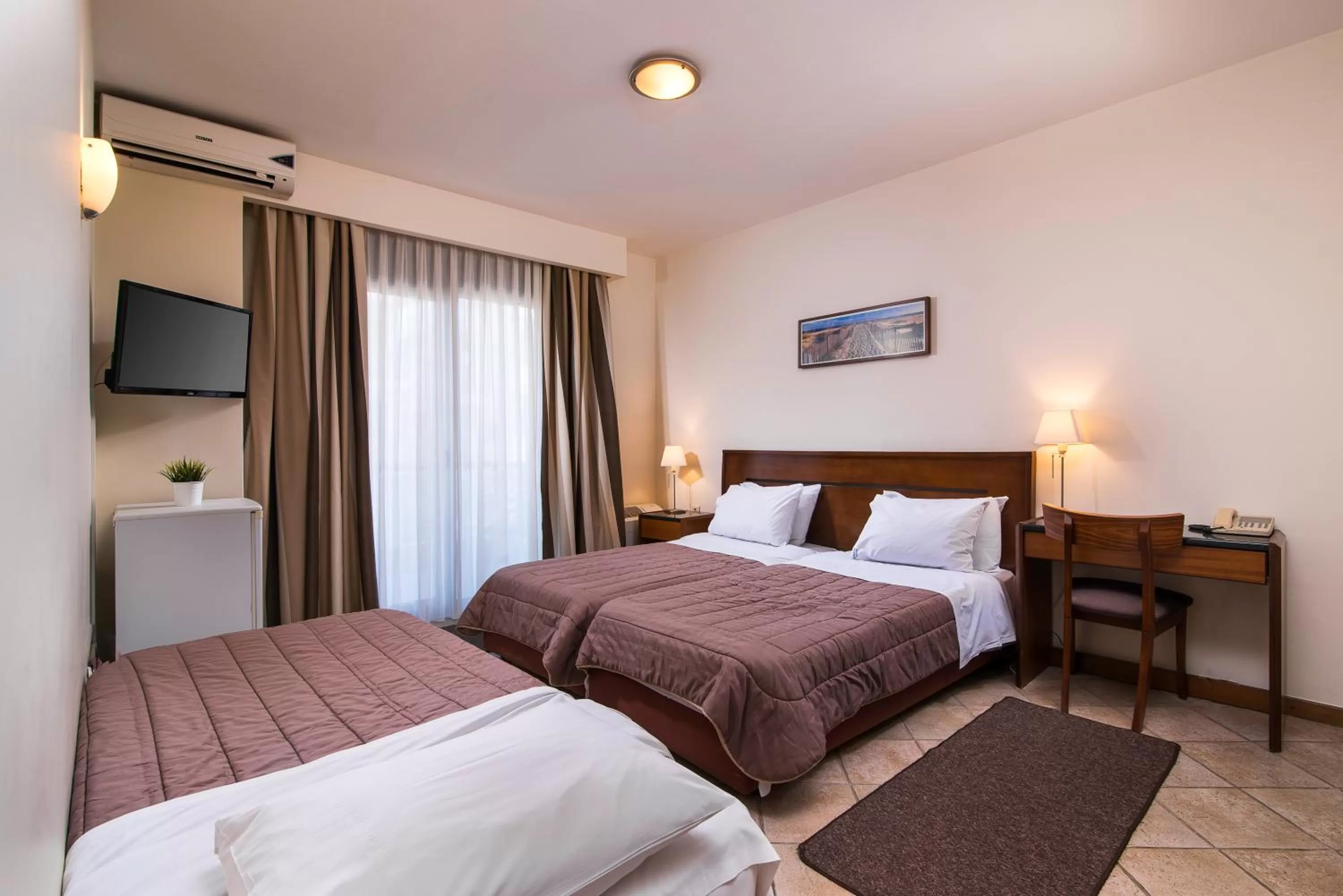 Bedroom, Bed in Hotel Aigli