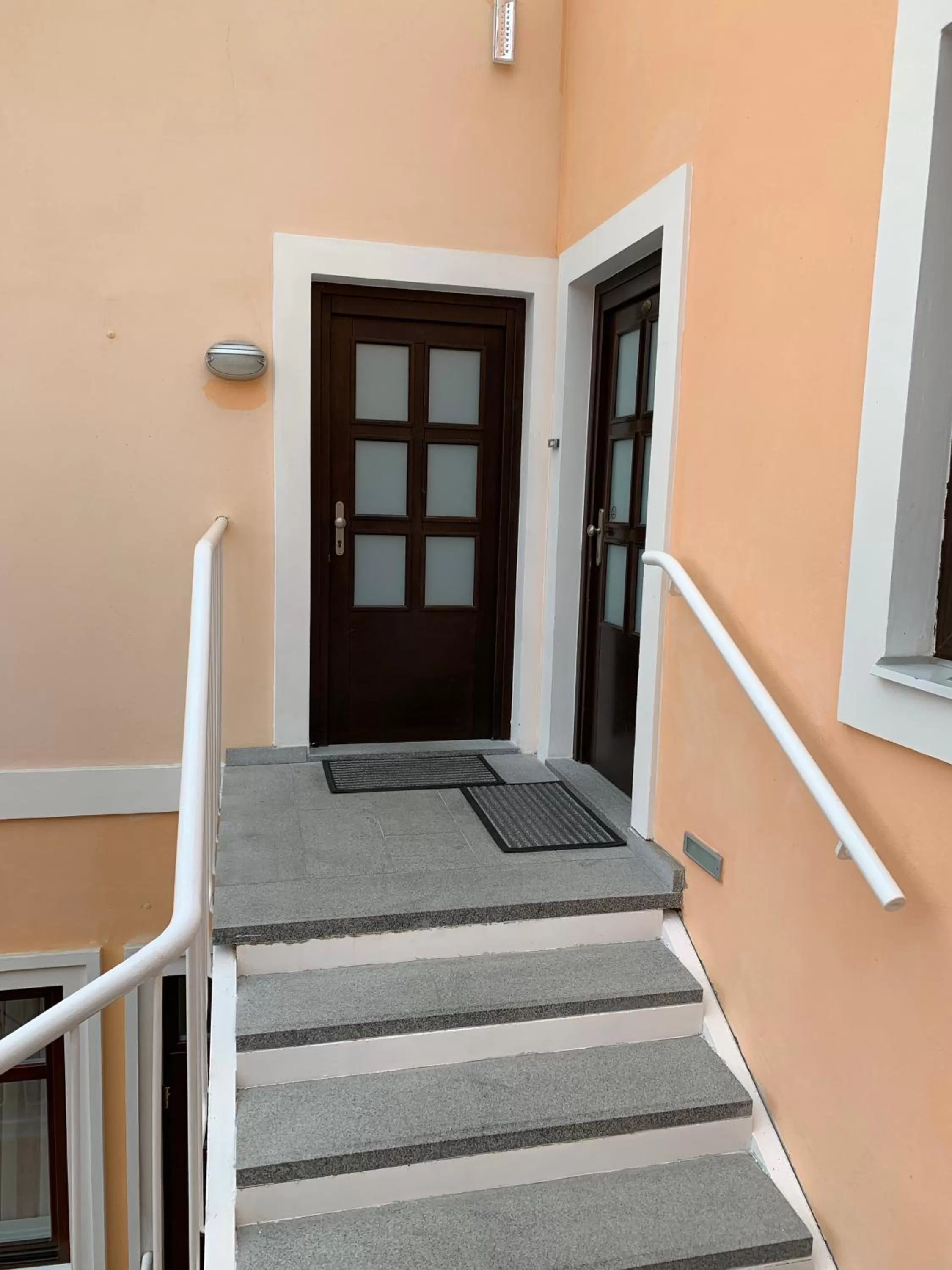 Area and facilities, Facade/Entrance in Apartma La Provence