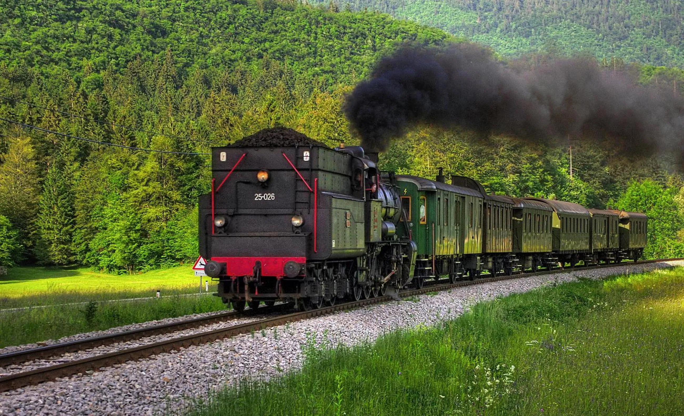 Area and facilities in Hotel Tripič, restaurant and pizzeria