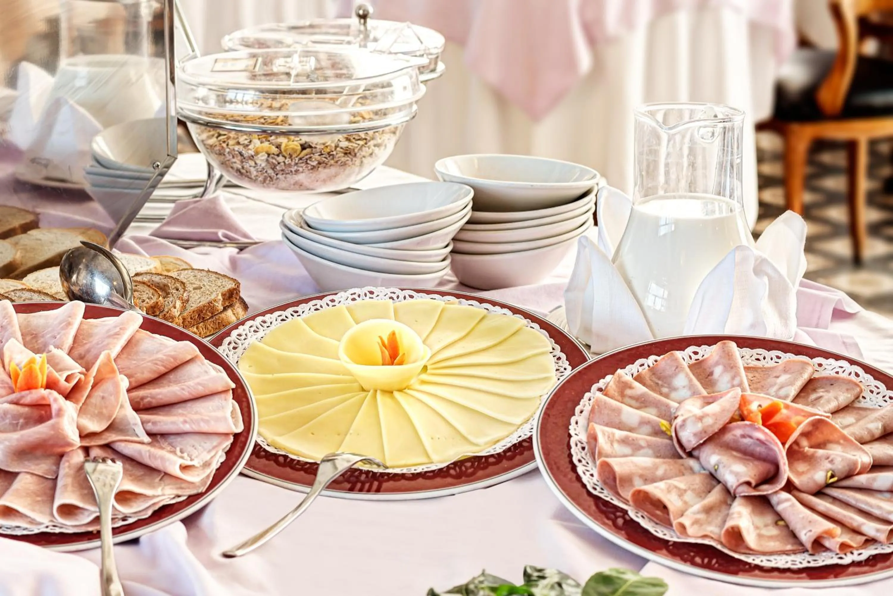 American breakfast in Hotel Caravel