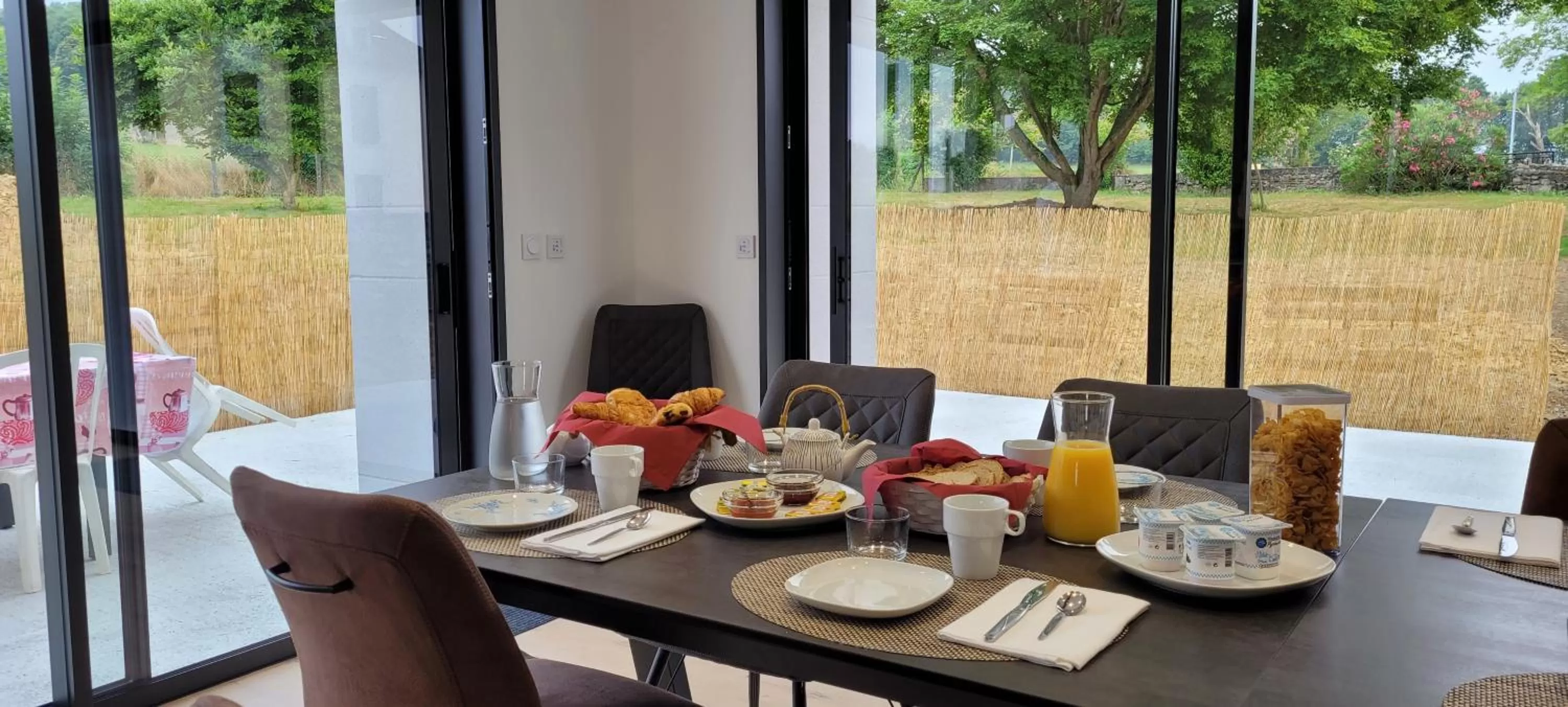 Continental breakfast in Ferme Peyroutet