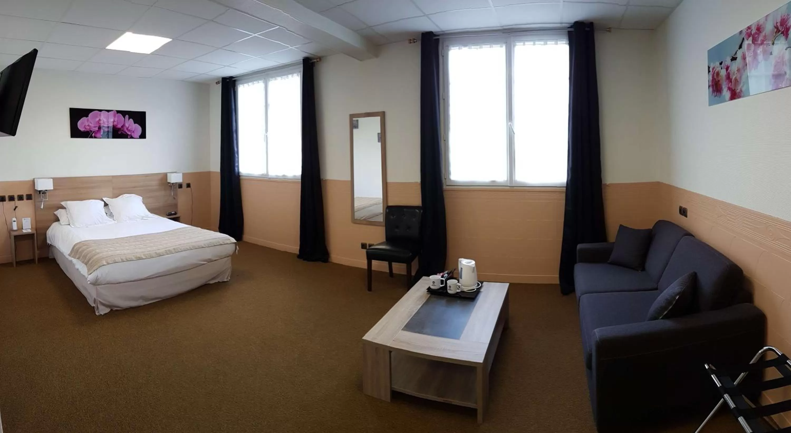 Junior Suite - Accessible  in Best Western Hotel Ile de France
