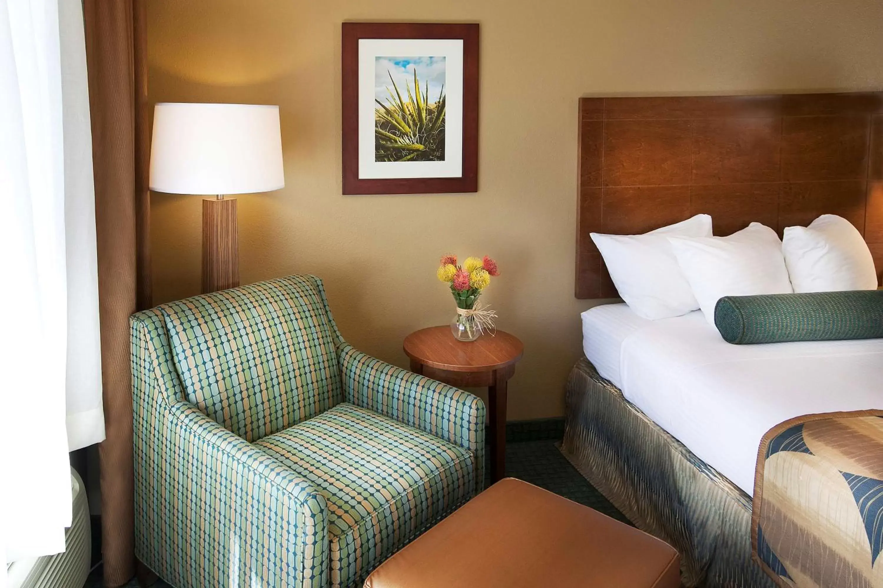 Queen Room with Bathtub Two Queen Beds - Non-Smoking in Sure Stay Plus by Best Western Twentynine Palms Joshua Tree Queen Room with Bathtub Two Queen Beds - Non-Smoking in Sure Stay Plus by Best Western Twentynine Palms Joshua Tree