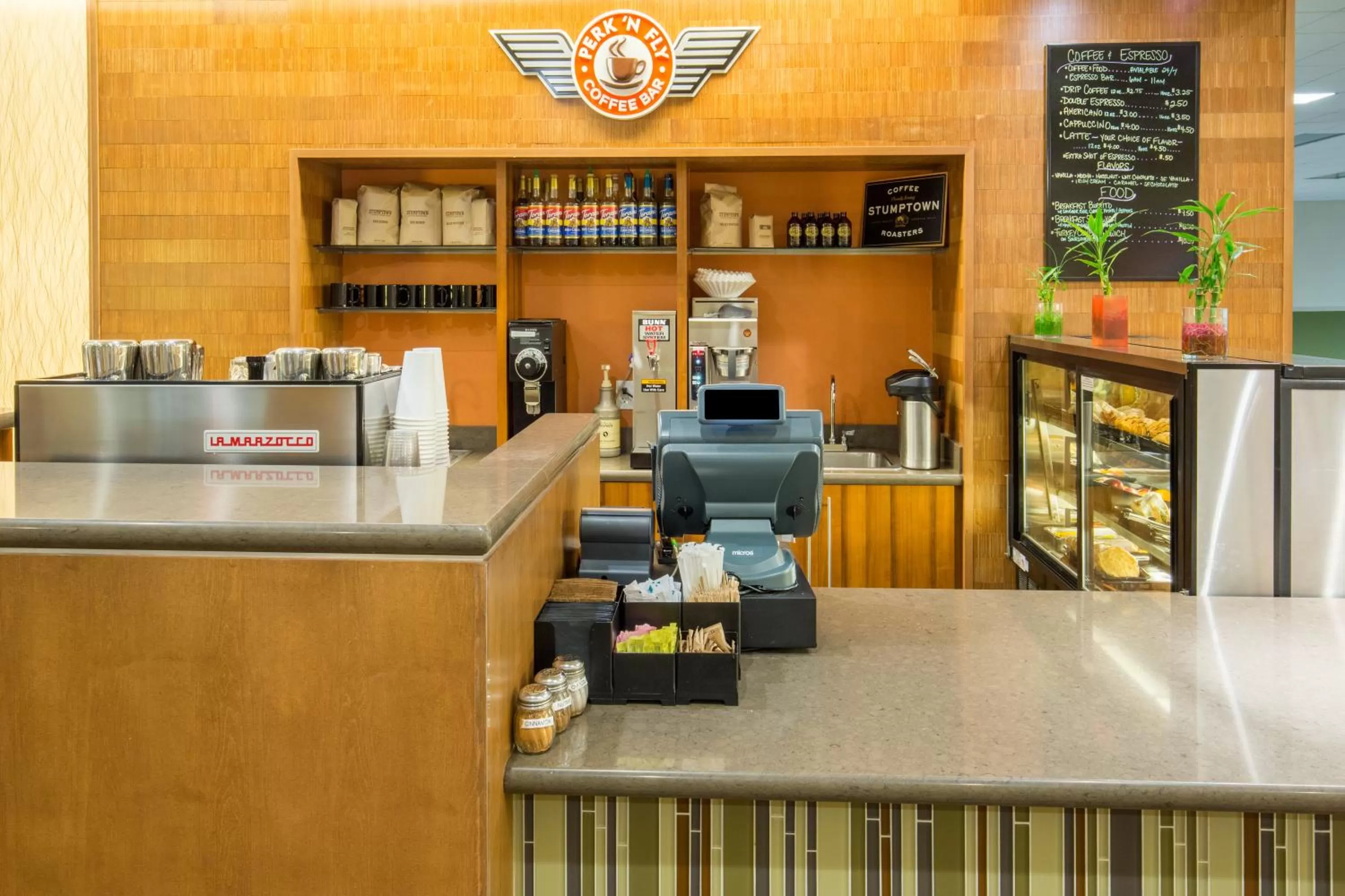 Restaurant/places to eat in Holiday Inn Portland-Airport I-205 by IHG