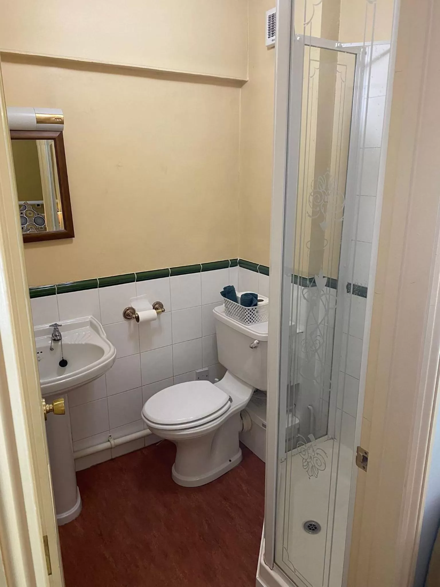 Bathroom in The Angel Inn Stourport