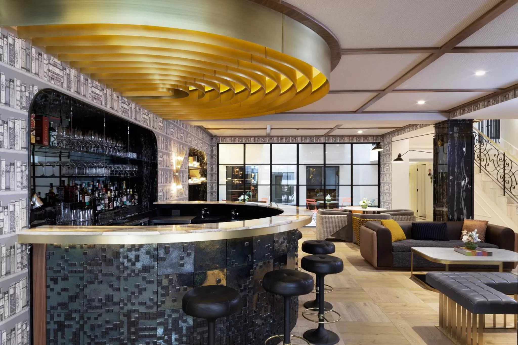Lounge or bar in The Alest Hotel