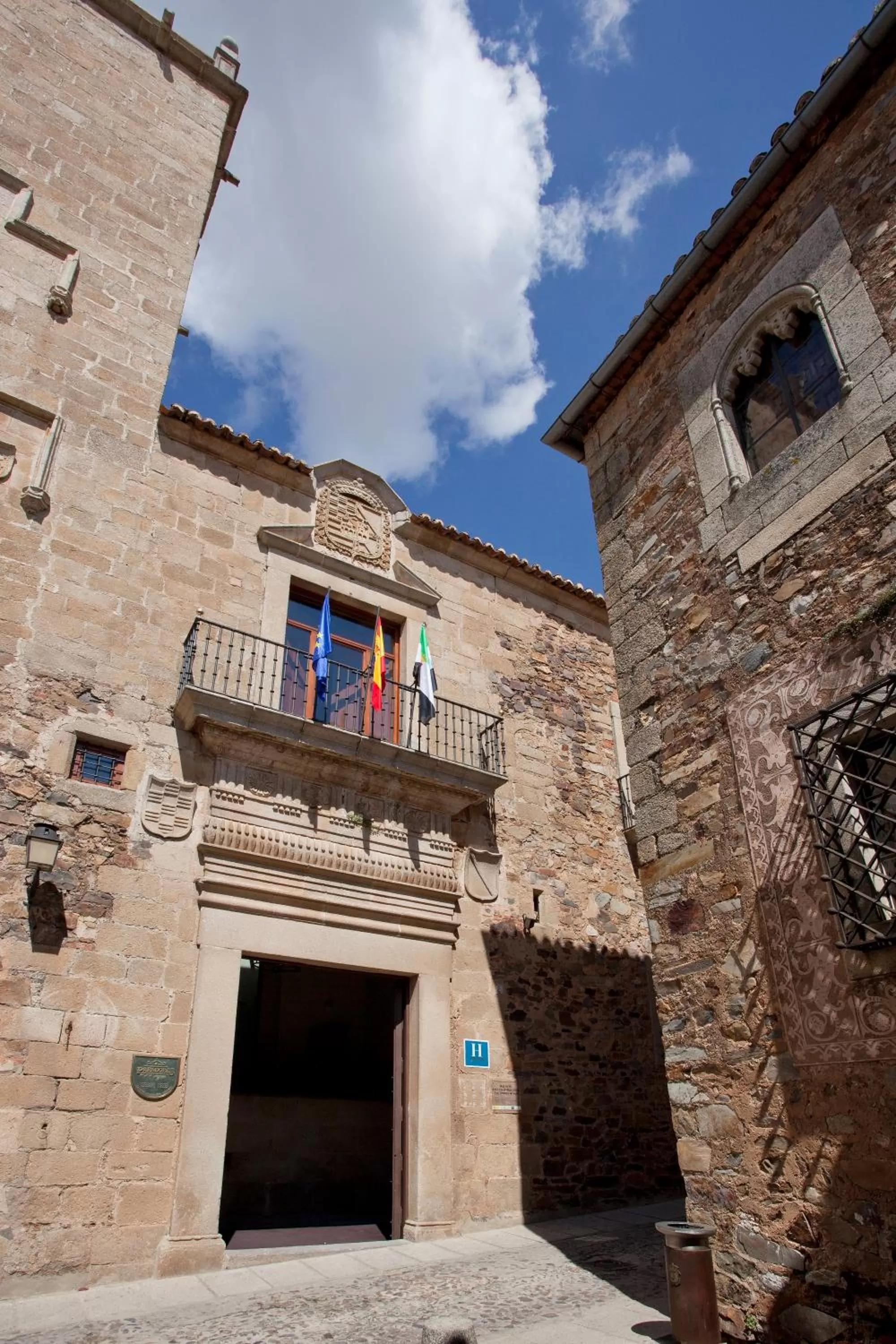 Facade/entrance in Parador de Caceres