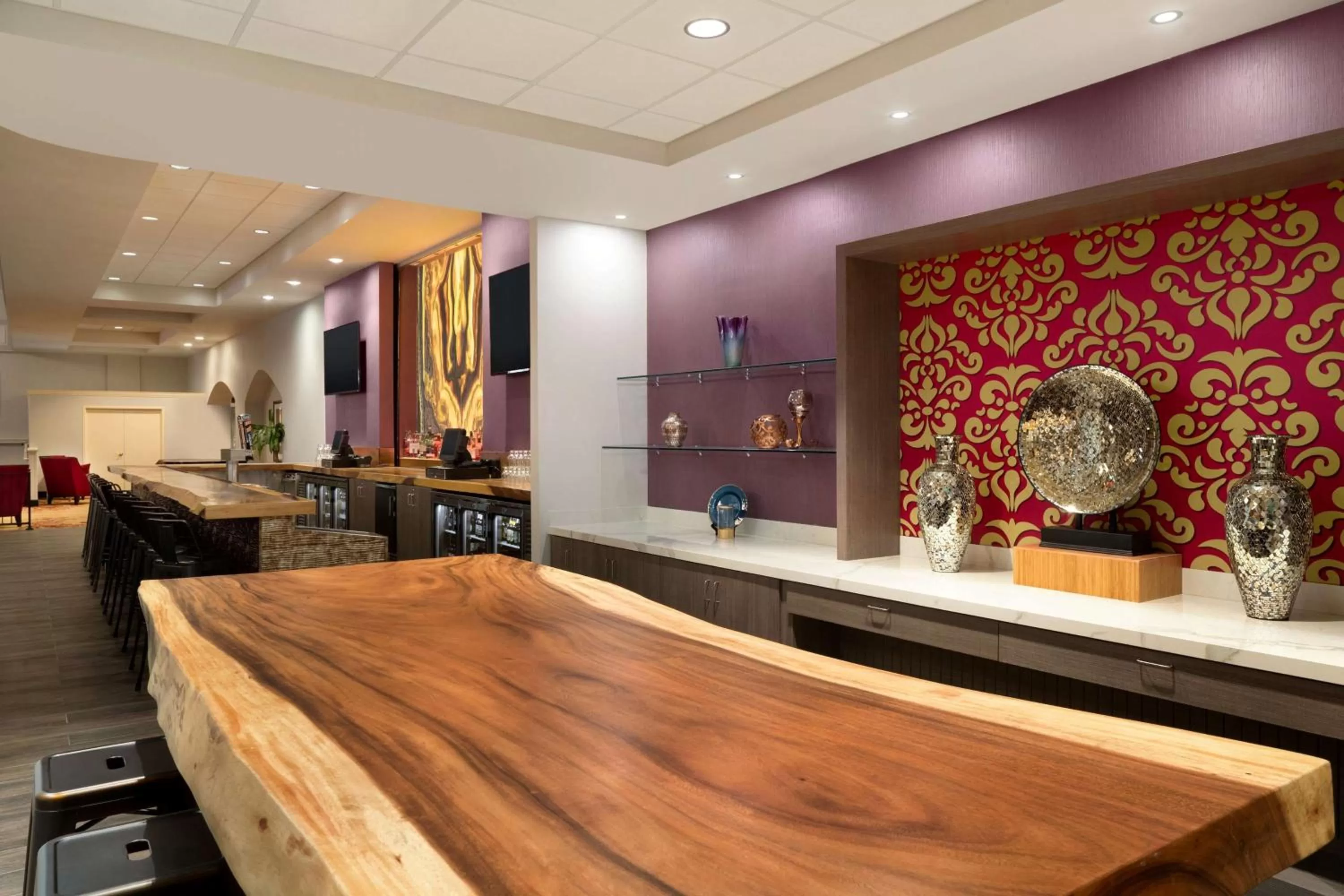 Restaurant/places to eat in Hilton Fort Wayne at the Grand Wayne Convention Center