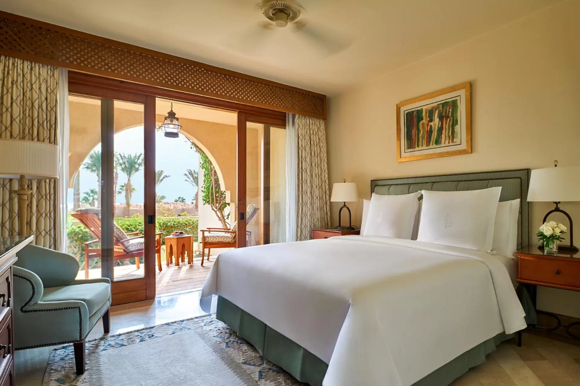 Bedroom, Bed in Four Seasons Resort Sharm El Sheikh