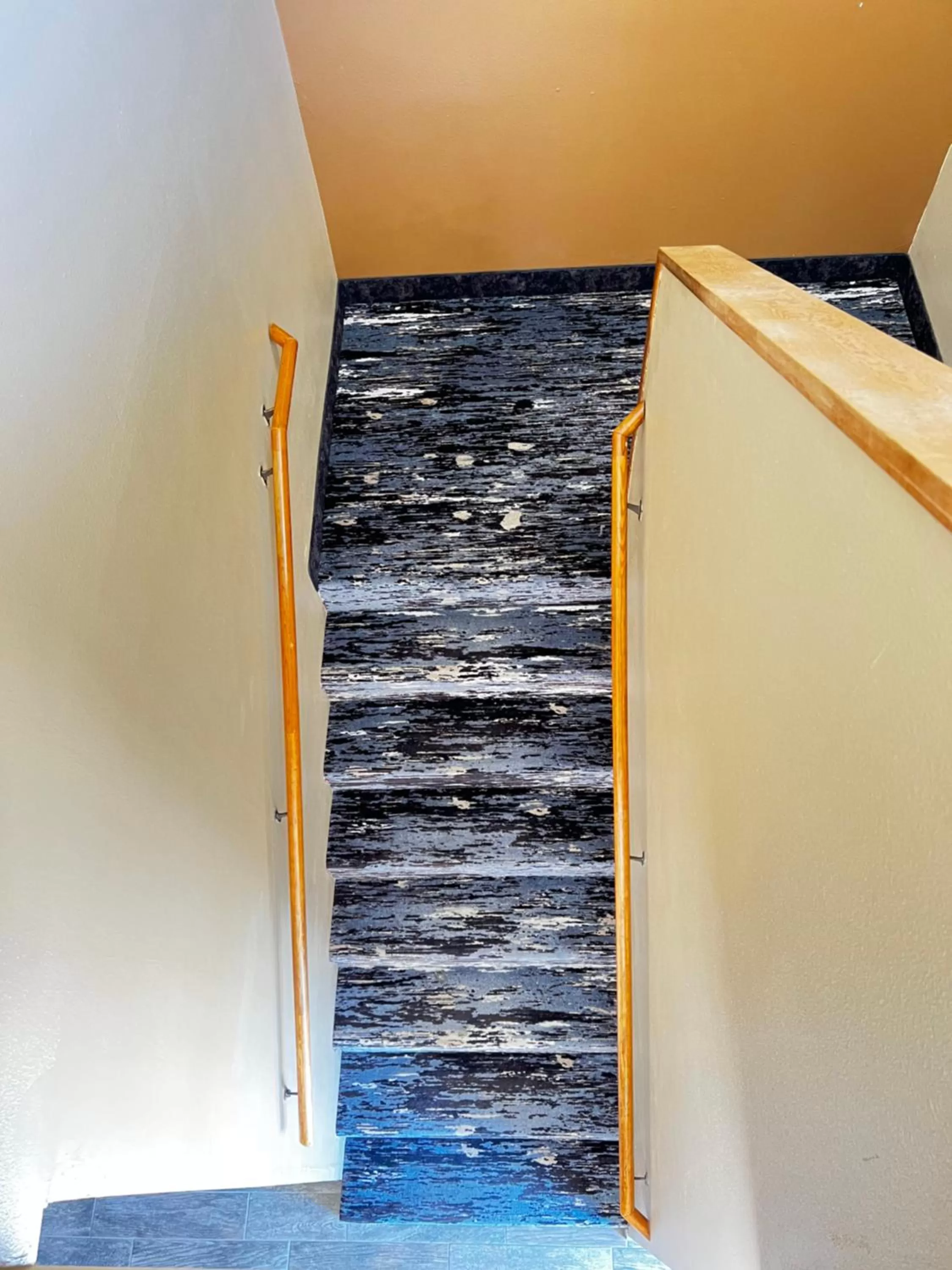 Designer Inn and Suites