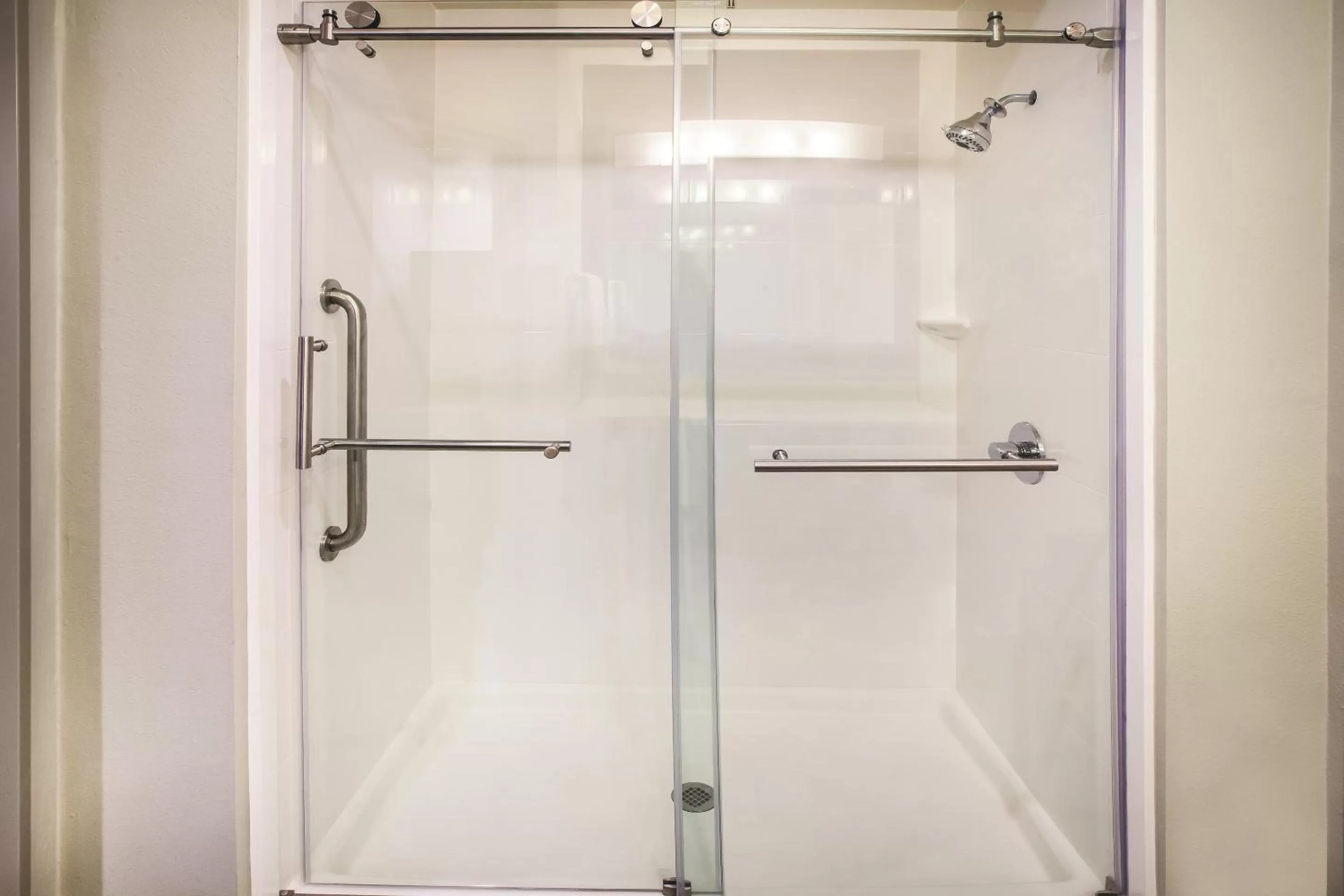 Bathroom in La Quinta by Wyndham McAllen La Plaza Mall