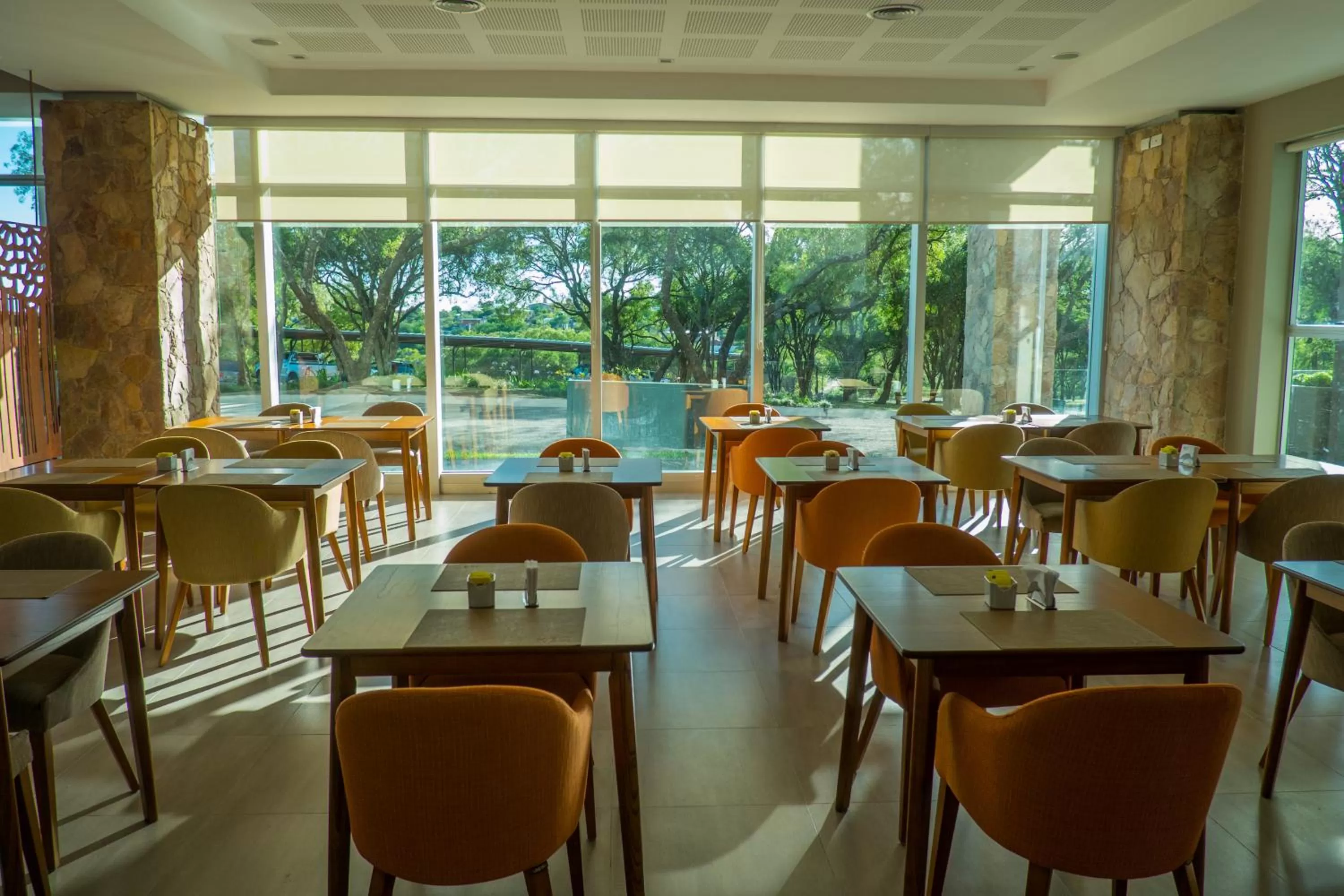 Restaurant/places to eat in Orfeo Suites Hotel Sierras Chicas