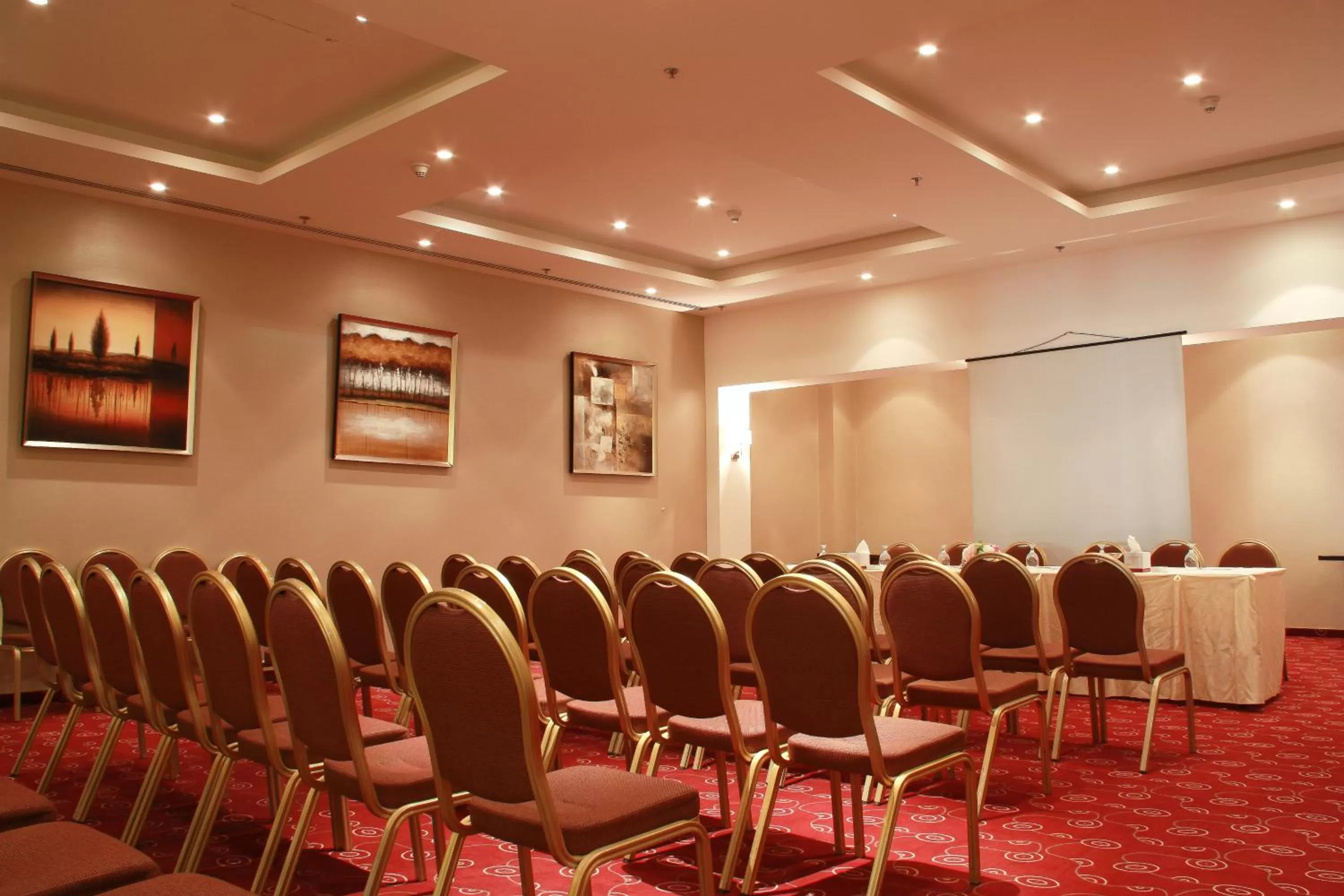 Business facilities in Regency Palace Amman
