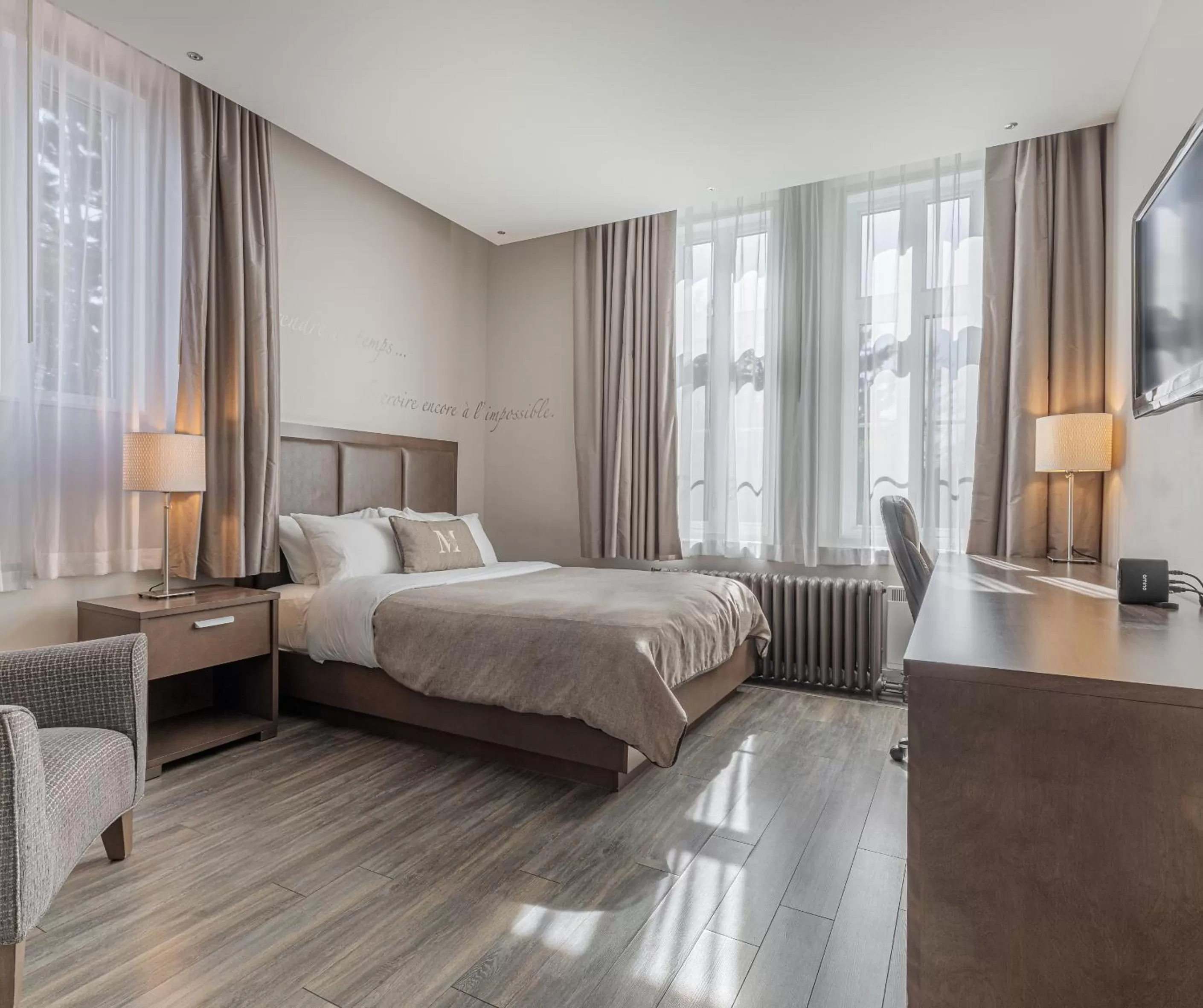 Bed in Hotel Montfort