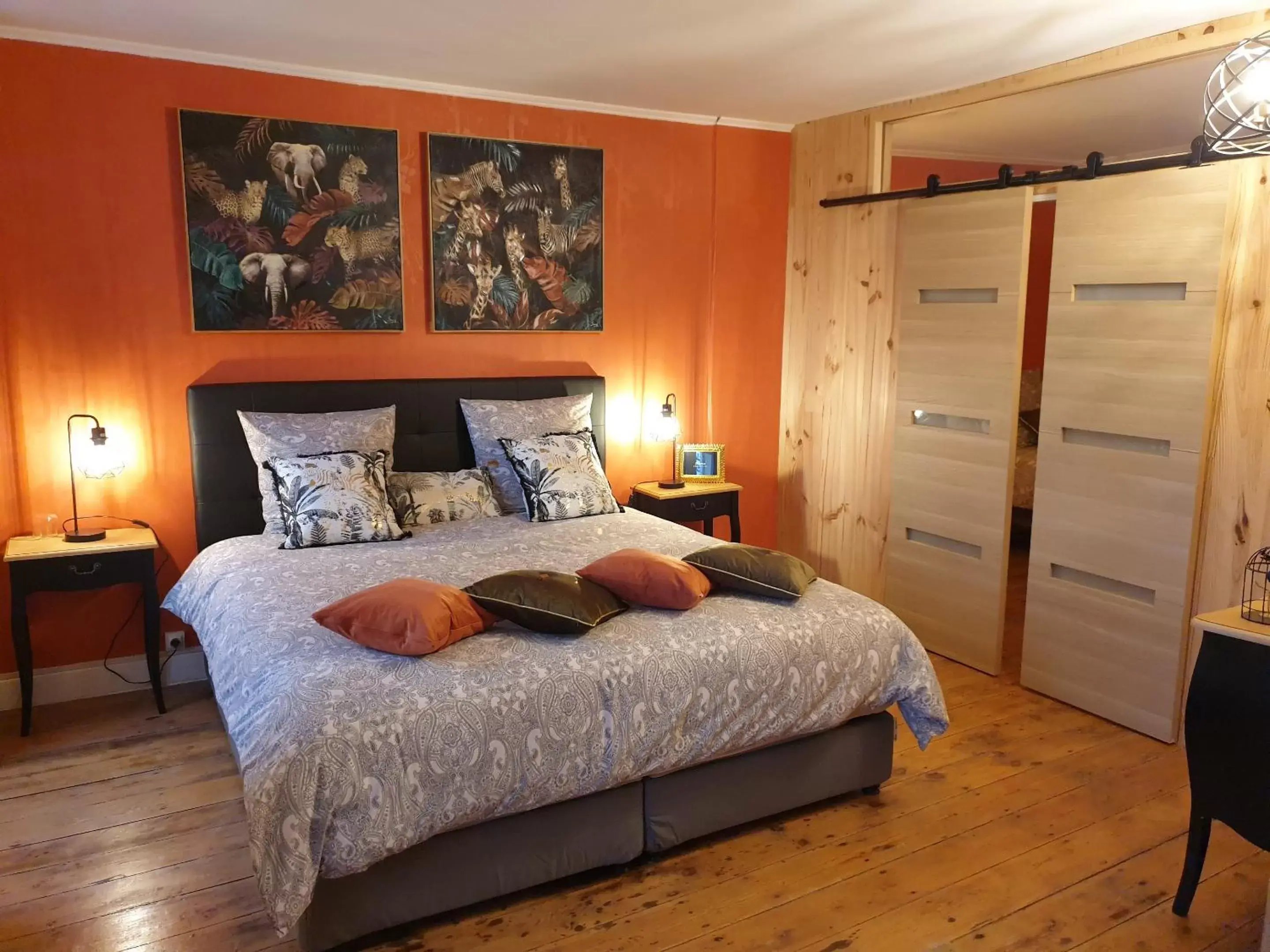 Deluxe King Suite in Château Puygrenier Deluxe King Suite in Château Puygrenier