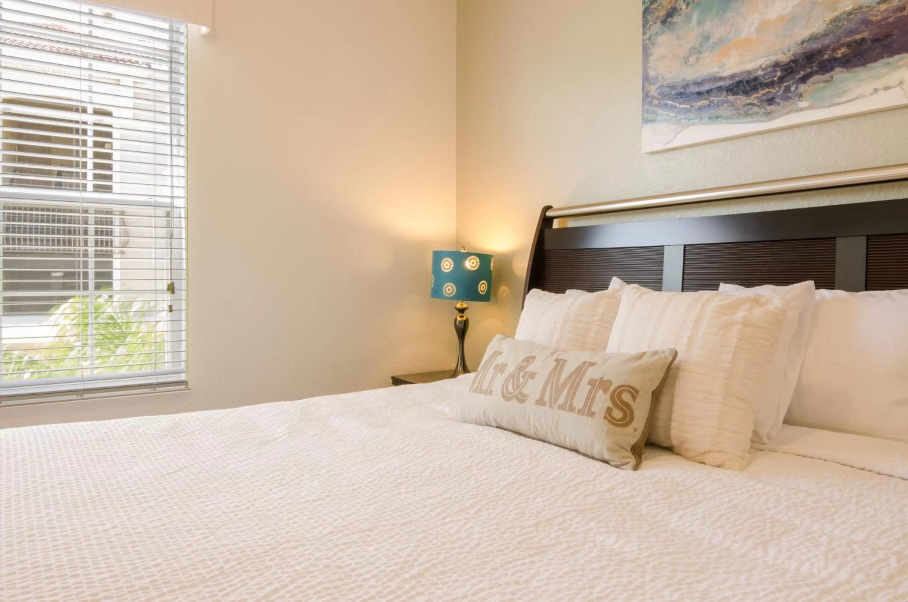 Bed in Orlando Escape