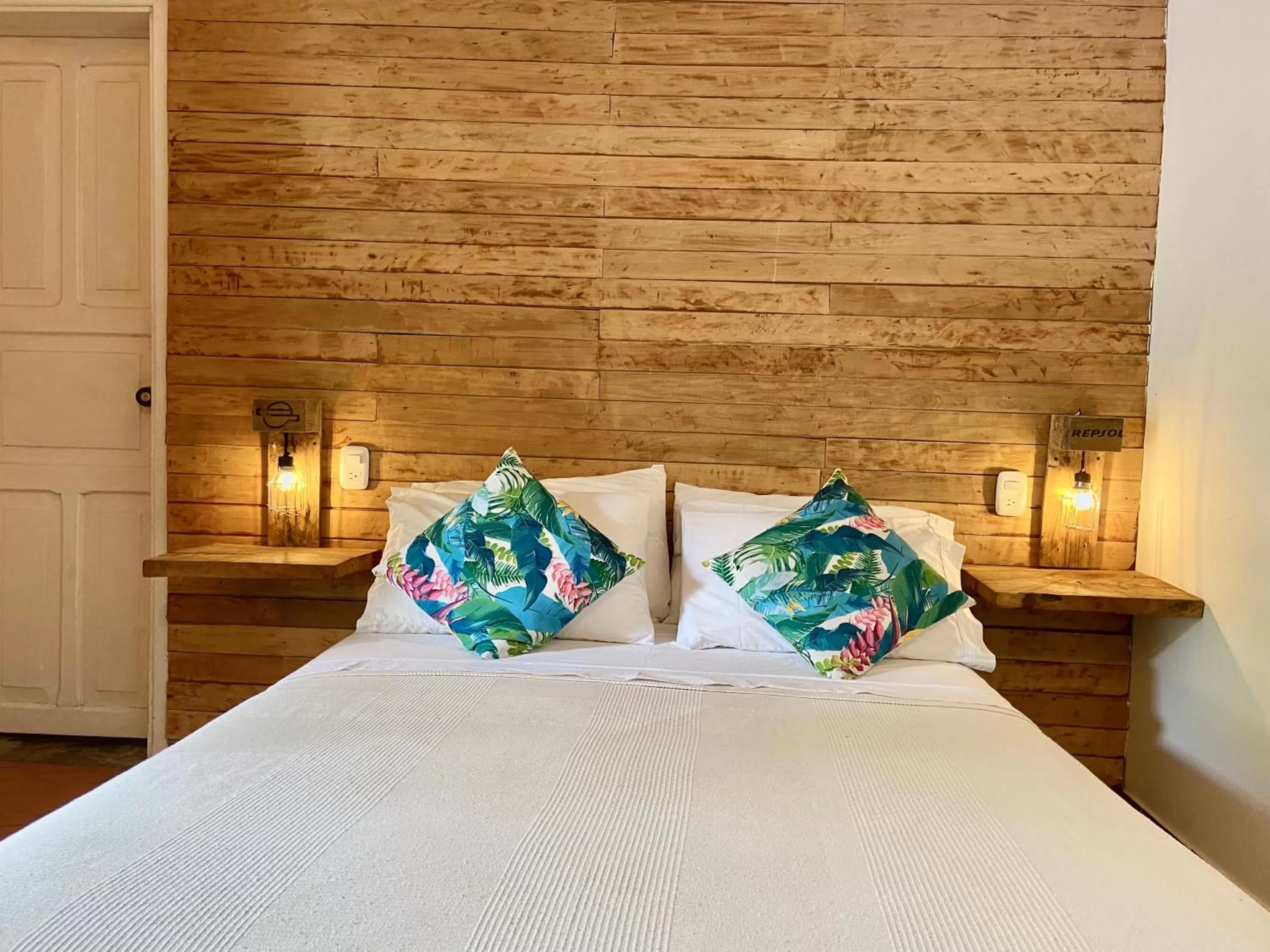 Bed in Waka Hotel Rural