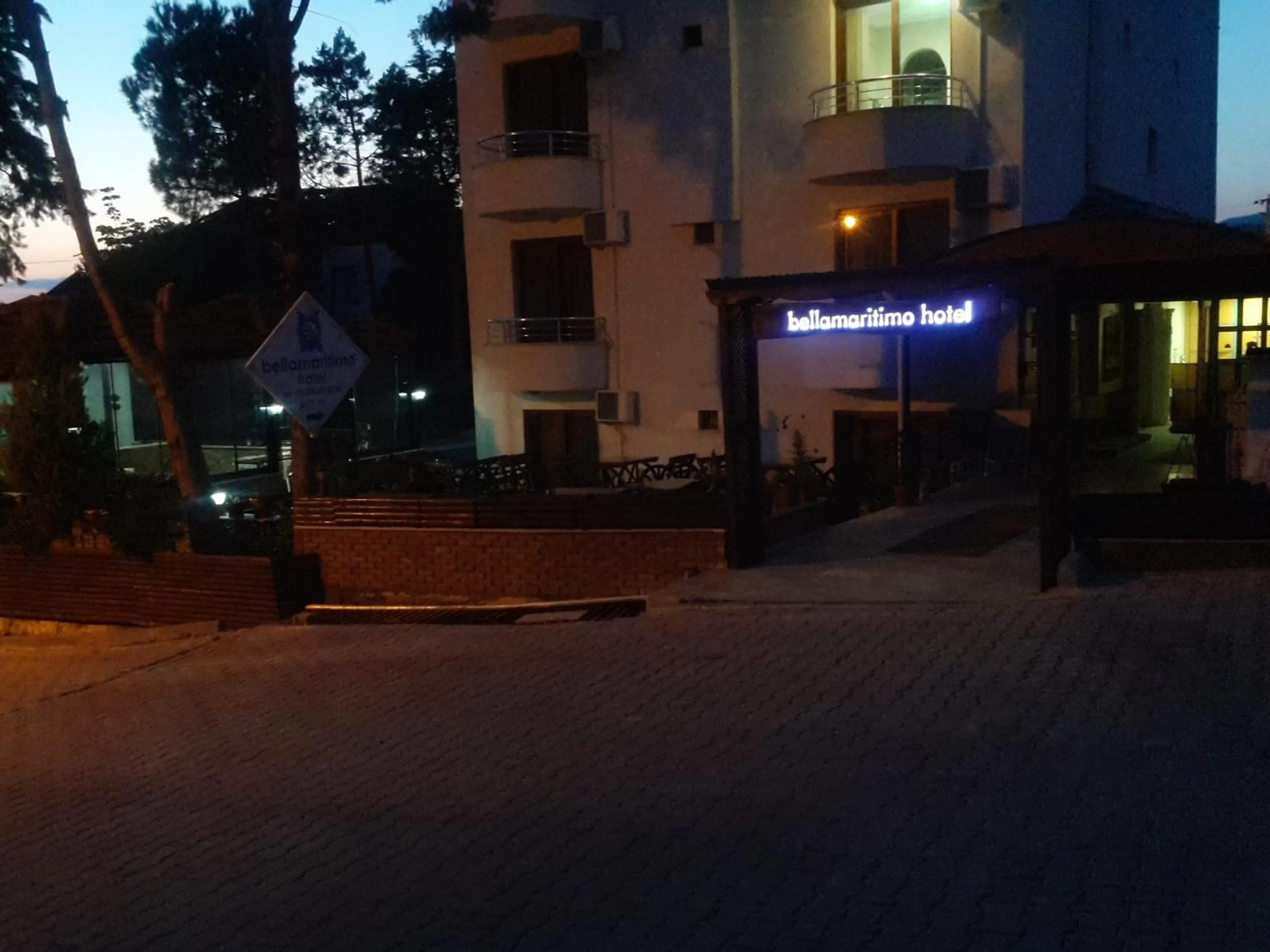 Facade/entrance in Bellamaritimo Hotel