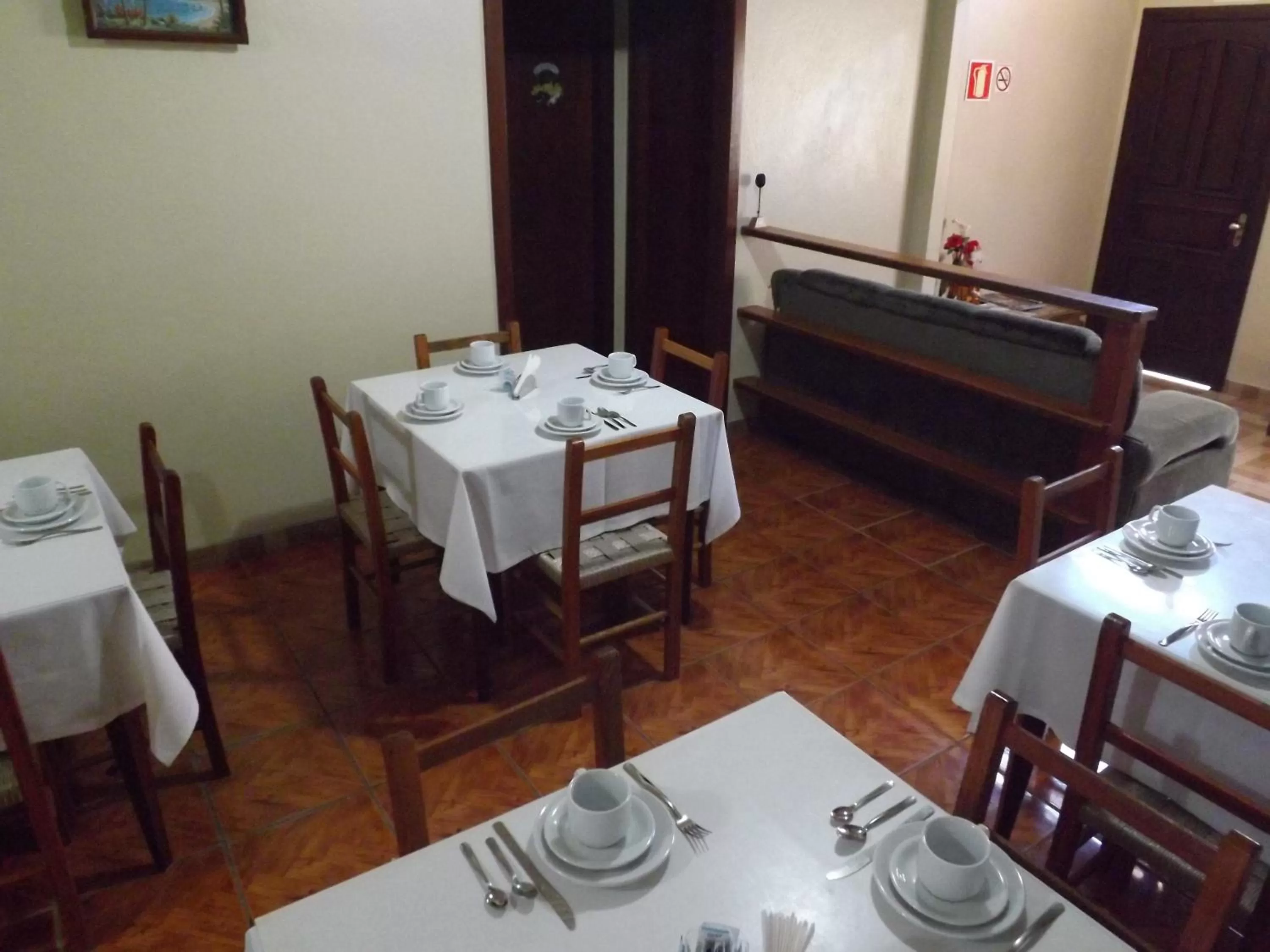Restaurant/Places to Eat in Pousada Barth