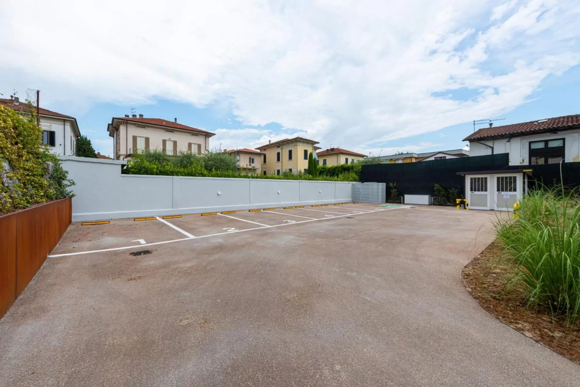 Parking in Villa Fedora Luxury Suites