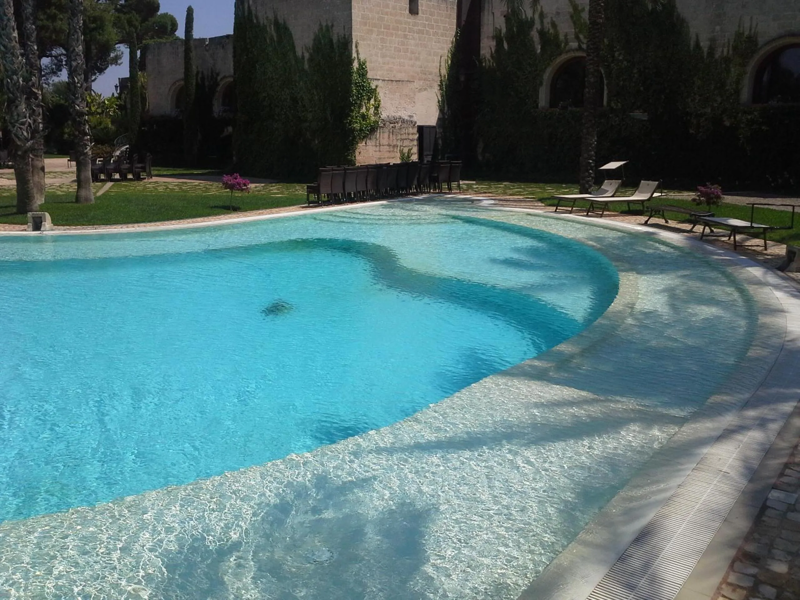Swimming pool in Relais Reggia Domizia