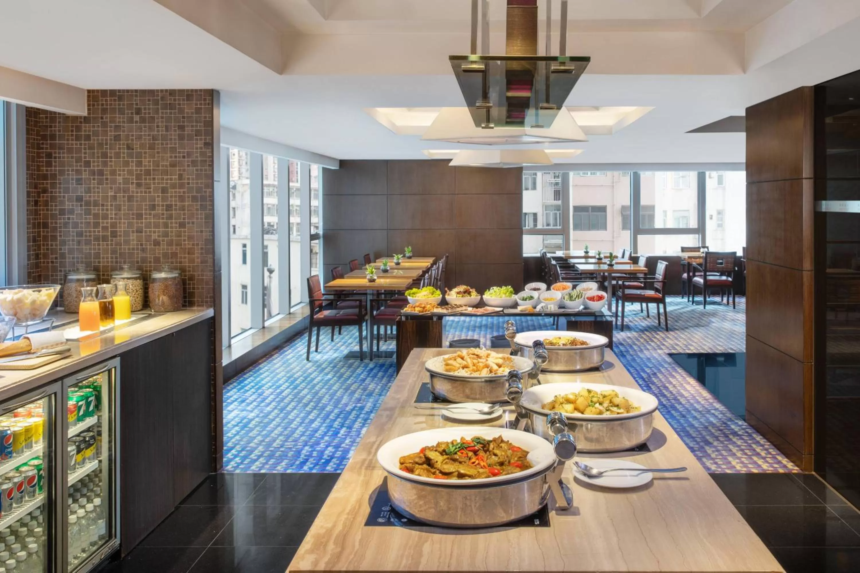 Lounge or bar in Courtyard by Marriott Hong Kong