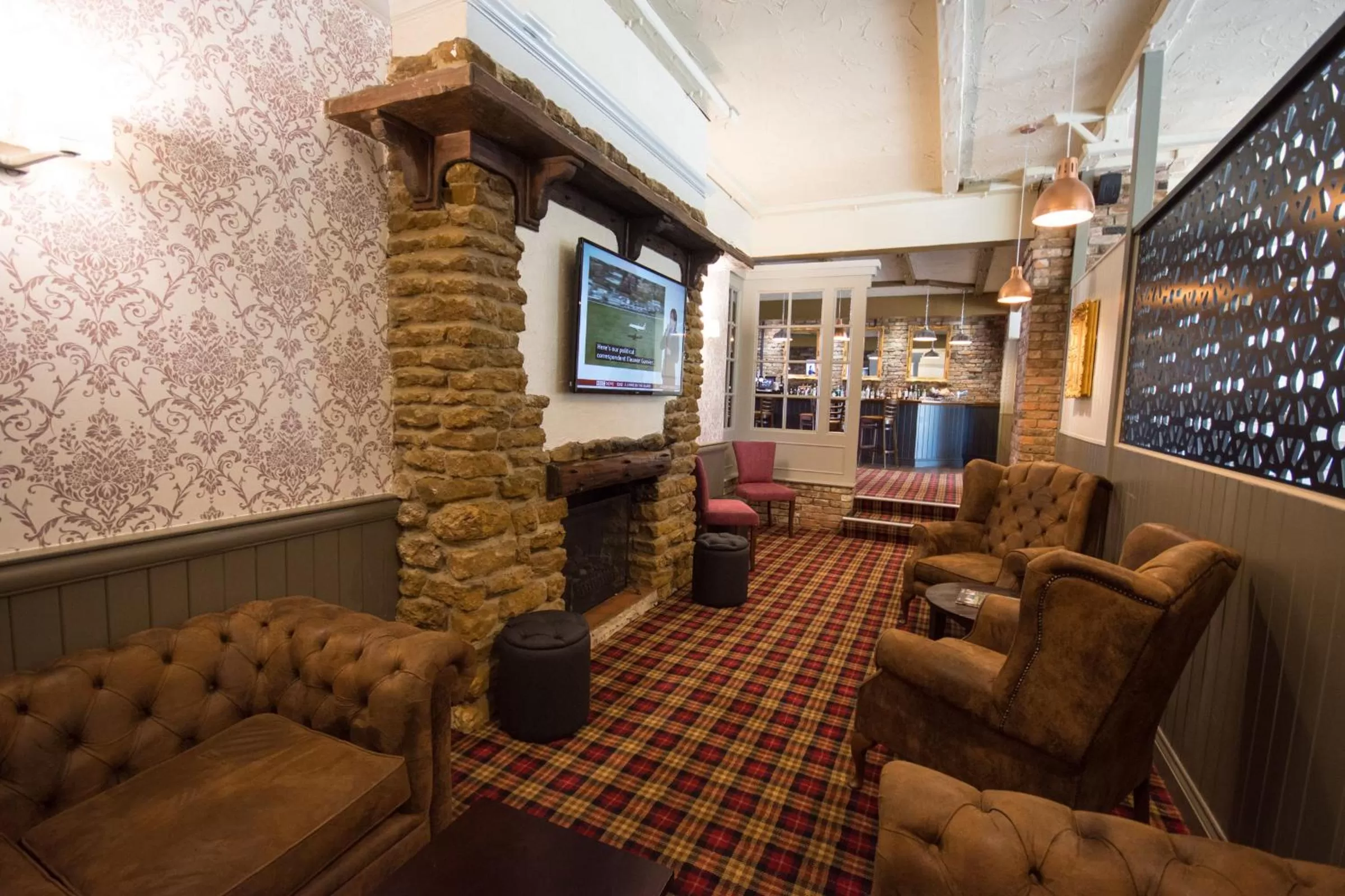 Lounge or bar in Dragonfly Hotel Bury St Edmunds